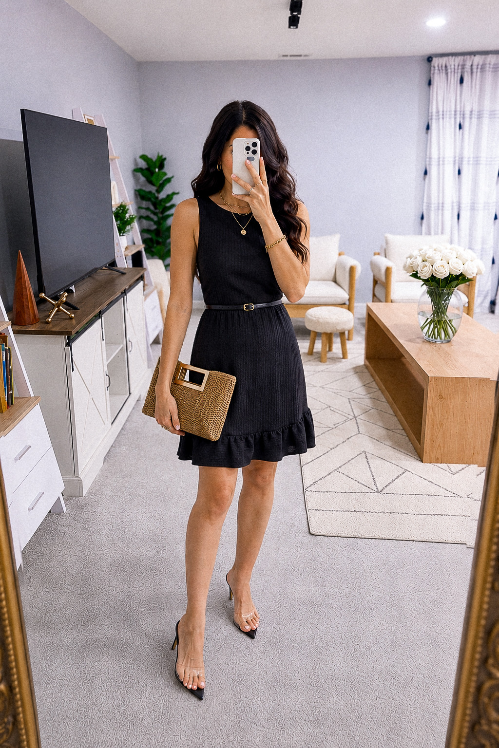 The prettiest LBD that can be both casual and evening wear!  I love versatile pieces like this that can take you from day to night with just a few swaps of accessories and shoes!  Best thing, it comes in 13 colors! 

 #LTKootd #LTKmomlife #LTKWorkwear