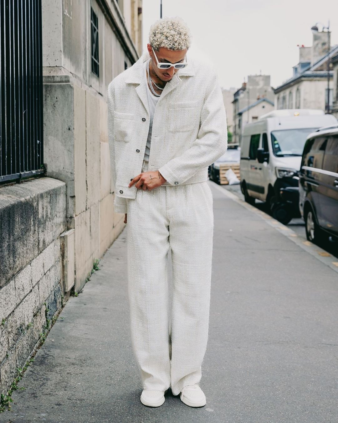 Kyle Kuzma wearing Amiri (https://rstyle.me/+zOry3XNExAsUZ-UdbR4XEA) during Paris fashion week.

#LTKMens #LTKStyleTip #LTKSeasonal