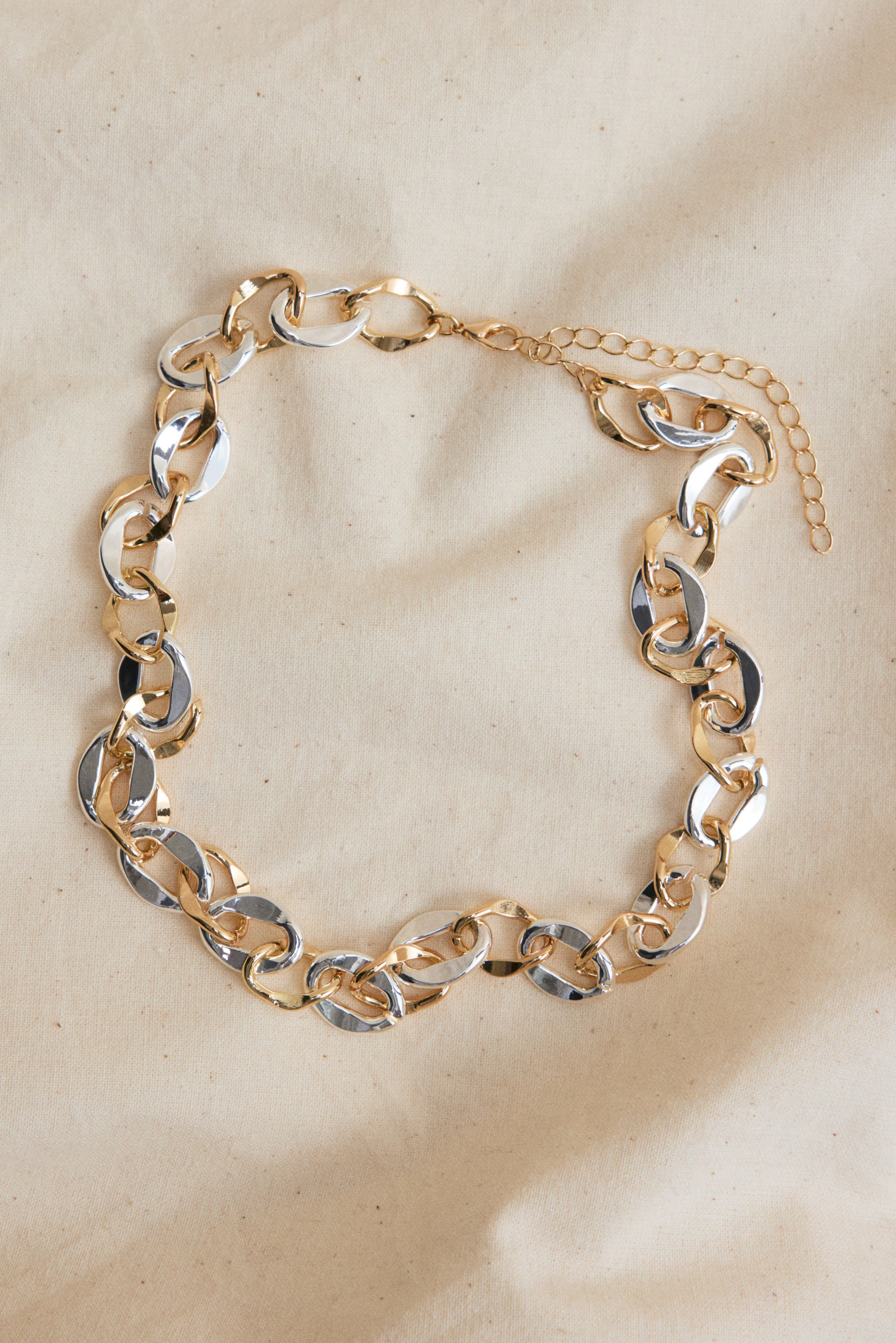 Zweifarbige Halskette - Goldfarben/Silberfarben - Ladies | H&M AT | H&M (DE, AT, CH, NL, FI)