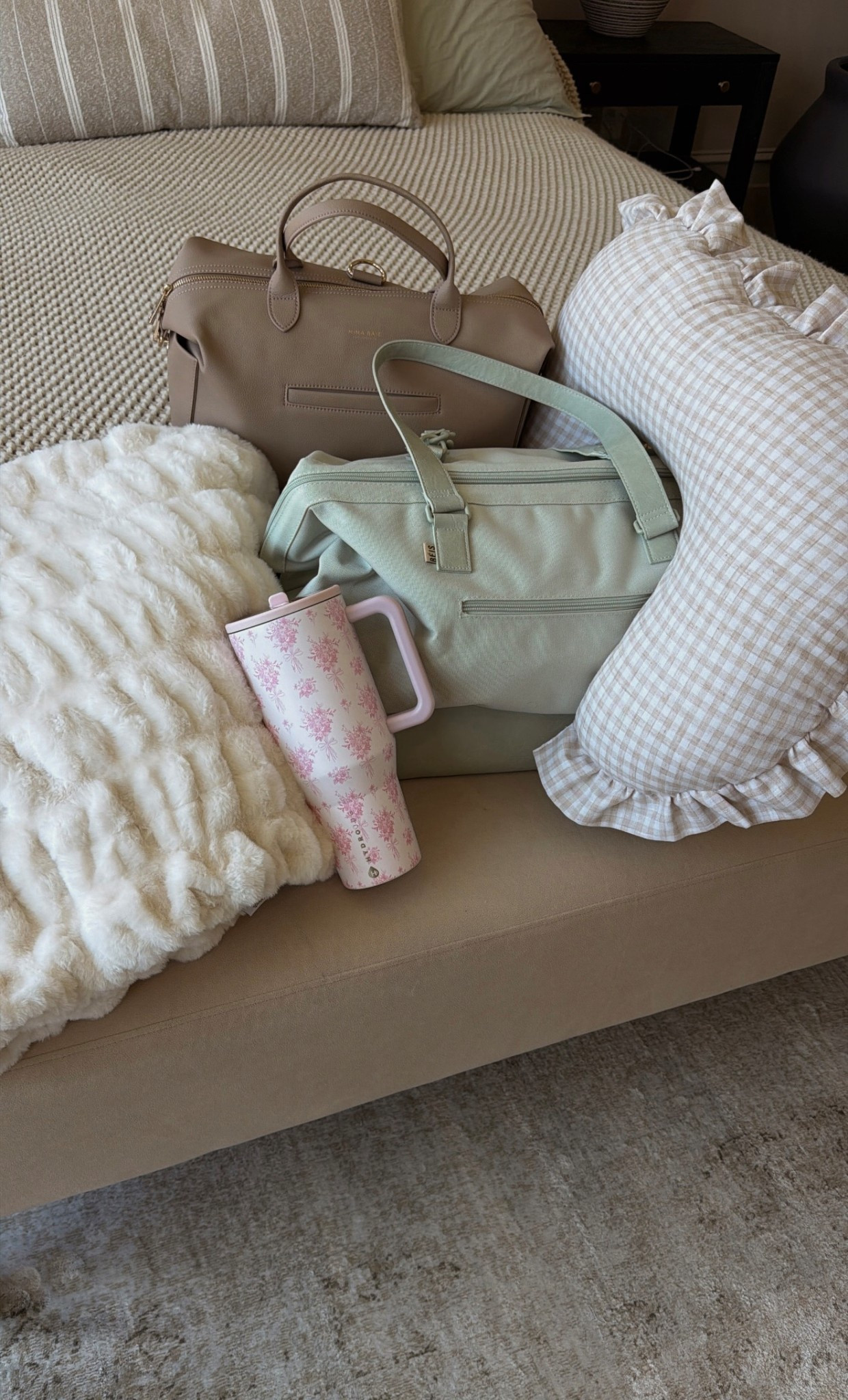 Hospital bag 💼 


#LTKBaby #LTKBump #LTKmomlife