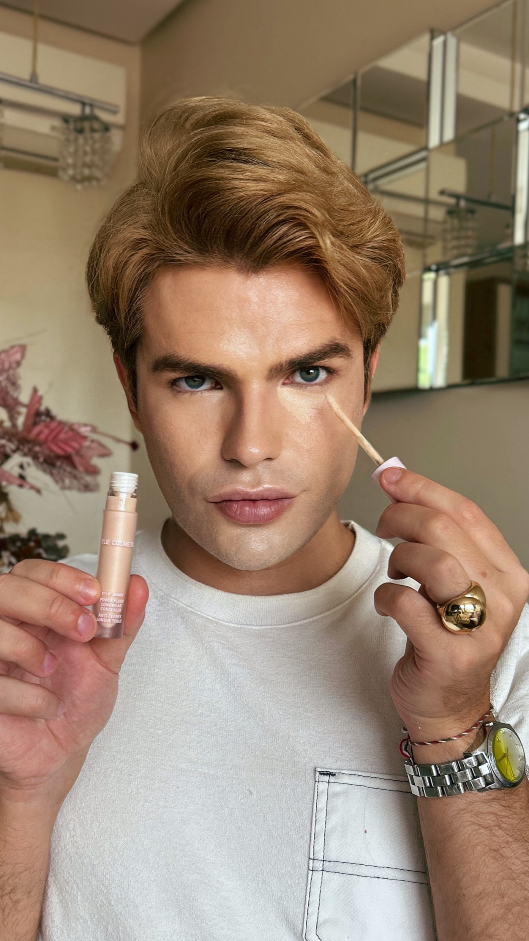 Testando o corretivo da Kylie Jenner, o Power Plush Longwear Concealer da Kylie Cosmetics ✨ 

#LTKbrasil #LTKbeleza