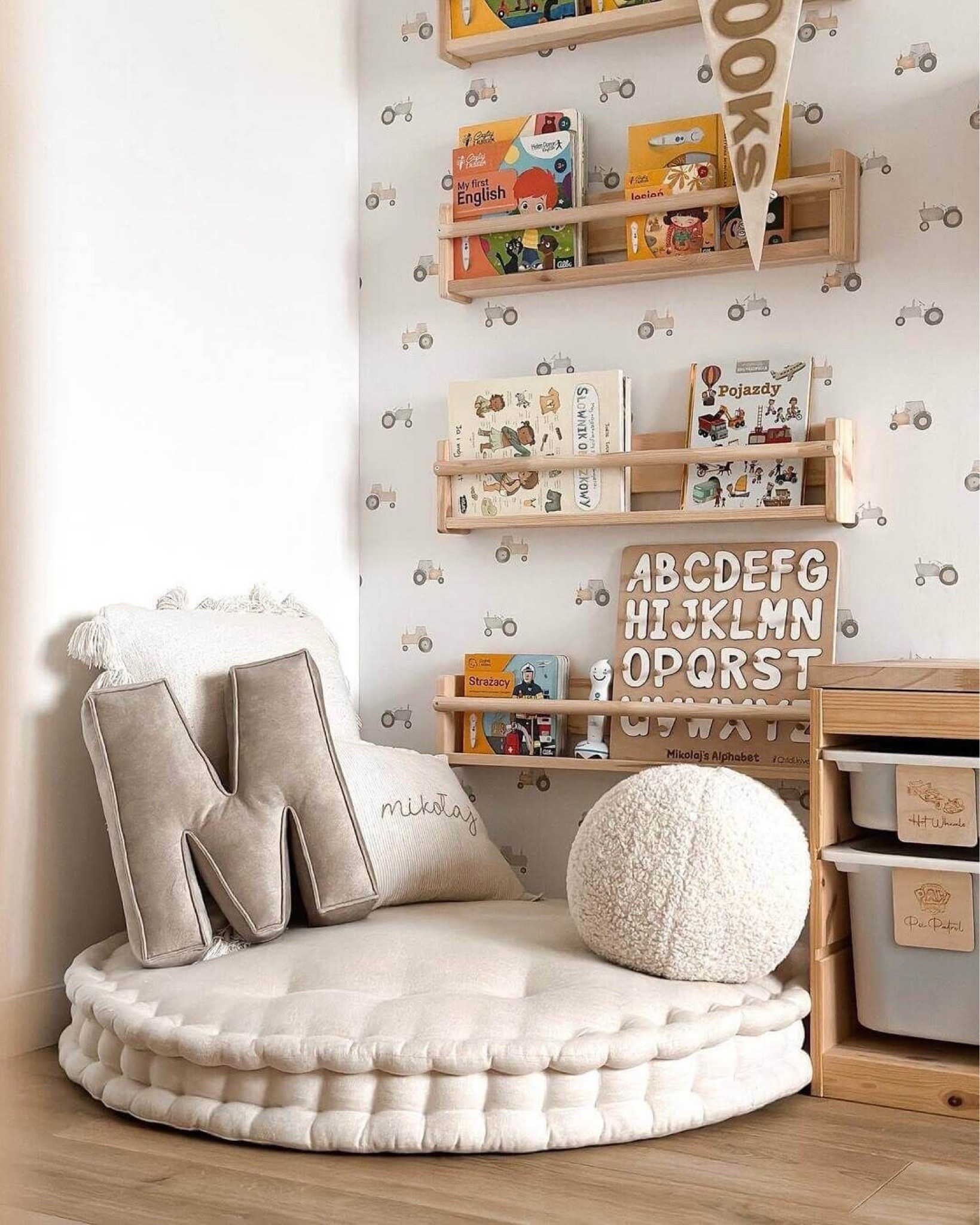 Reading nook inspiration for Winnie’s new room! 

Toddler room
Baby room


Follow my LTK @tehyaham on the @shop.LTK app to view this post and get my exclusive app-only content!

#liketkit #LTKBaby #LTKKids #LTKFamily
@shop.ltk
https://liketk.it/4Teaq

#LTKKids #LTKU #LTKFamily