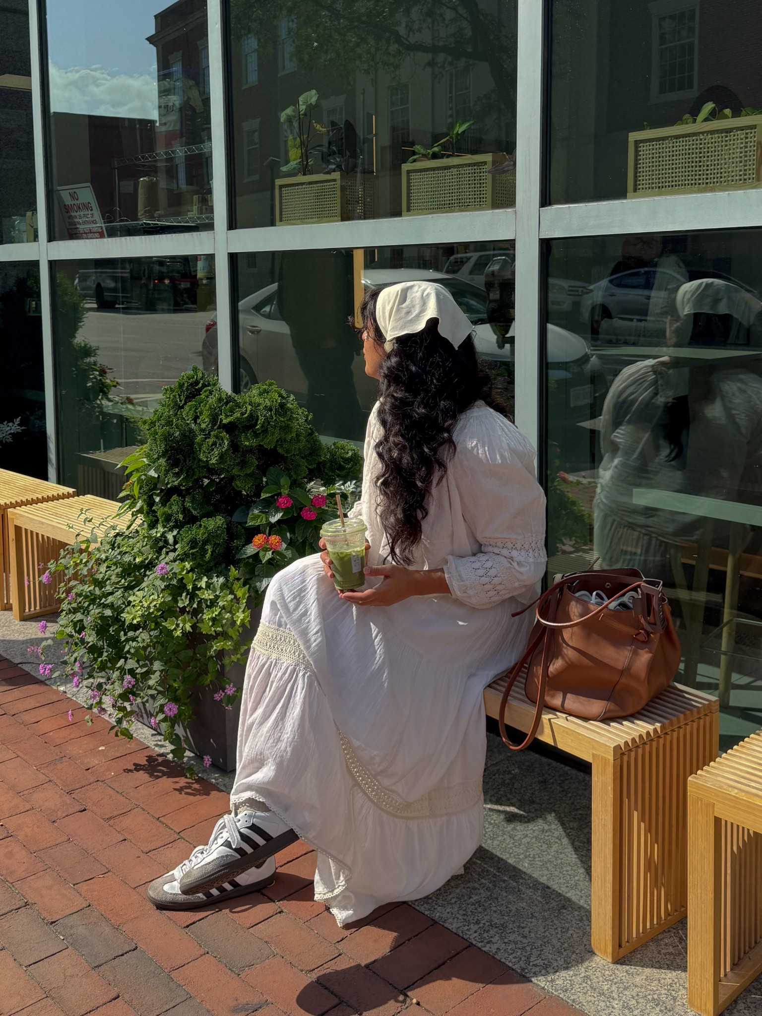 matcha and a pretty set 🤍