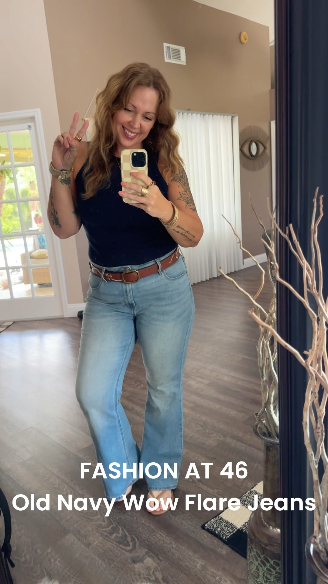 Love these jeans! 👖 🩵✨ #fashionover40 #casualoutfitsdaily #floridaoutfits #midsizefashion #oldnavyjeans 

#LTKMidsize #LTKStyleTip