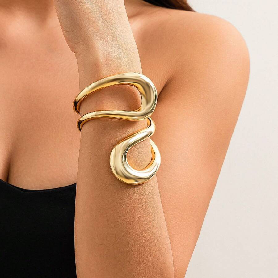 1pc Exaggerated Metallic Circular Bangle With Hollow Out Asymmetrical Shapes, Simple & Stylish, P... | SHEIN