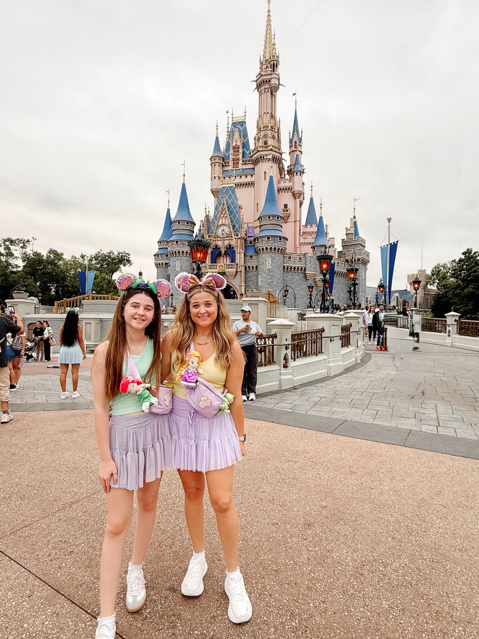 Disney Bound Outfits for me and my daughter 🌊🐠🐚 ☀️🐸🍳