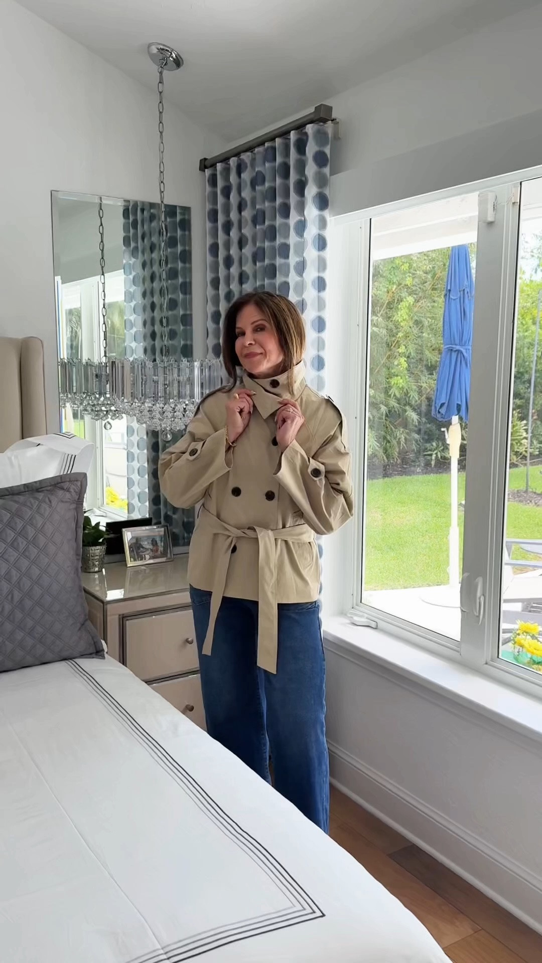 🤍 Which one is your favorite?

🧥 The trench coat is a given… because cute layers and aggressive air conditioning are both very real. 😆

1️⃣ Cream halter
2️⃣ Green halter
3️⃣ Striped blouse
4️⃣ Denim top

Which one gets your vote? 👇