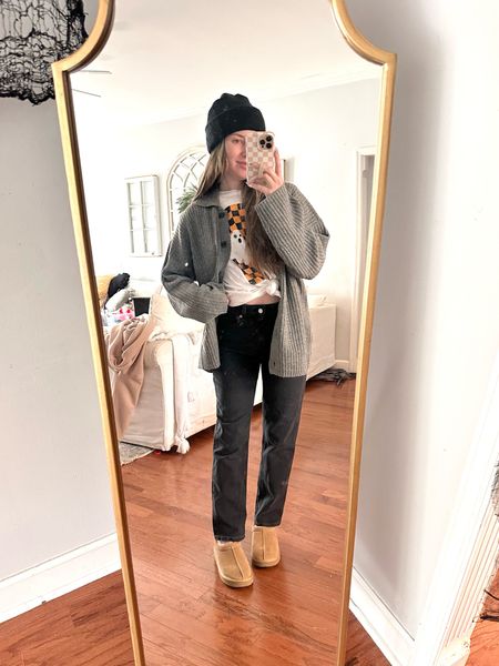Running some quick errands this morning! Throwing on some jeans and a graphic tee (gotta be festive). And I’m living mom jeans right now!! My sweater and beanie are on sale!! Don’t forget to snag this slipper look alikes! 

#LTKfindsunder100 #LTKshoecrush #LTKfindsunder50
