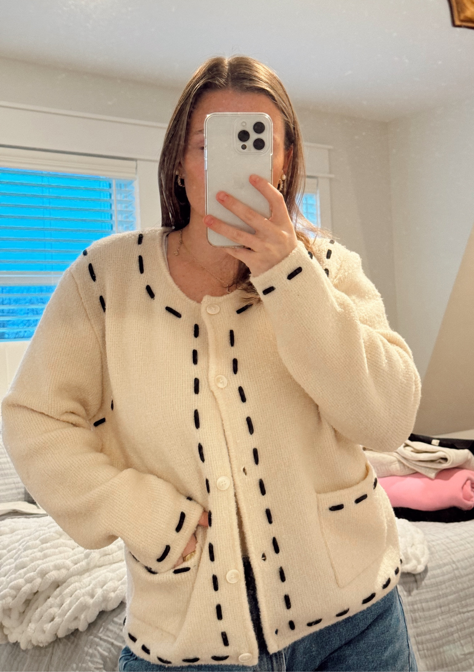 So obsessed with this cardigan - a pricey find but one of a kind and so cute! Pairs well with blue or black jeans or even a black skirt!!


#LTKWatchNow #LTKSaleAlert #LTKStyleTip