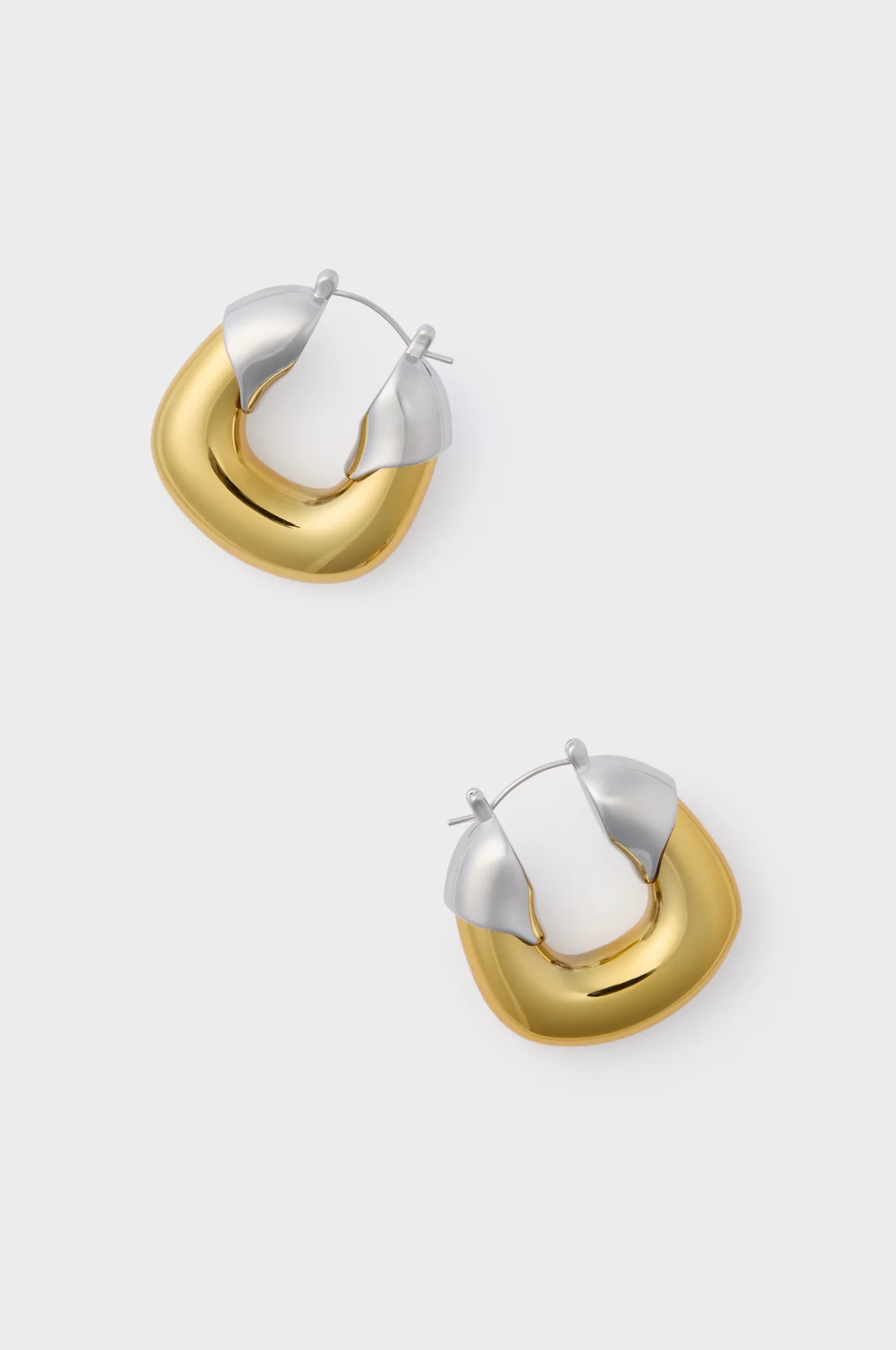 Tuckernuck | Tuckernuck (US)