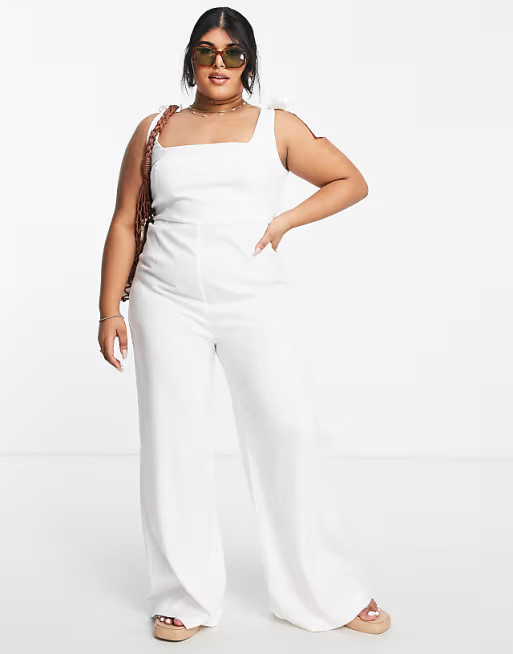 The Frolic Plus – Jumpsuit aus Leinen in Weiß mit Schnürung an der Schulter  | ASOS | ASOS (Global)