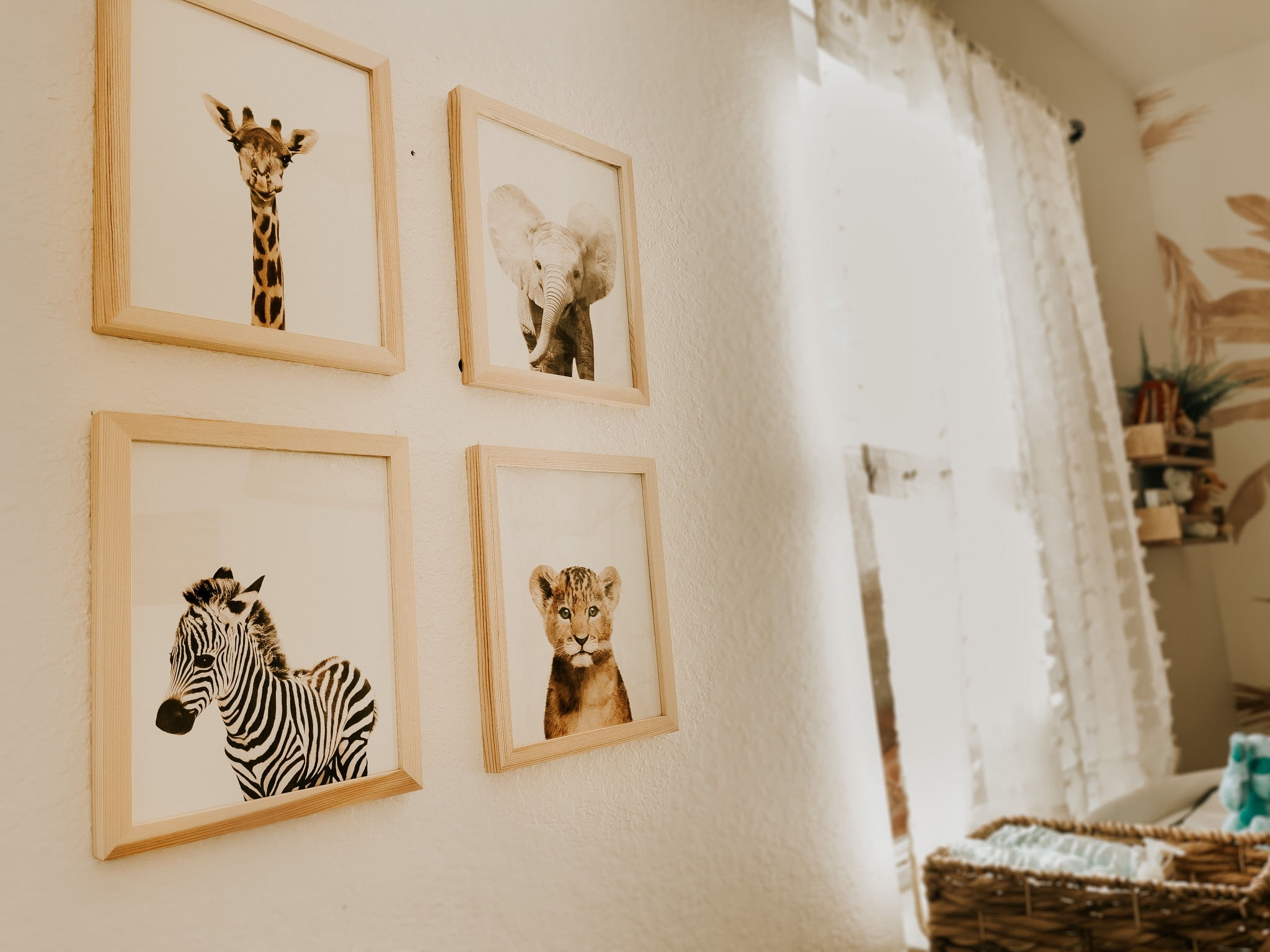 Cutest frames for baby boy safari nursery inspired 🦁💚 can you believe they’re from Amazon?

I linked the frames and pictures in my LTK!



#LTKbaby #LTKunder50 #LTKhome