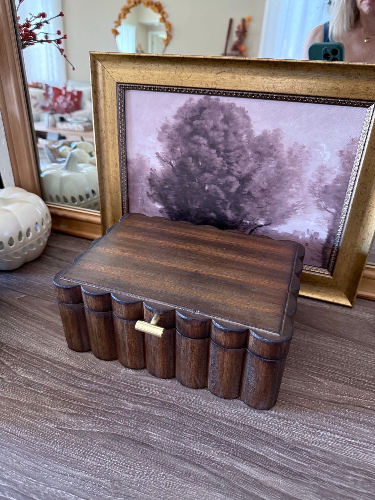 Beautiful Scalloped Wooden Jewelry Box from Walmart. Better Homes & Gardens brand, only $20. Great to keep your jewelry organized! And it makes wonderful decor piece. 




Trinket Organizer with Lid, Decorative Storage for Rings, Earrings, Keepsakes, Nightstand or Dresser Display, Natural Wood Finish, gift idea, gift for her, walmart favs, walmart home finds 

#LTKHome #LTKSeasonal #LTKFindsUnder50

#LTKMothersDay