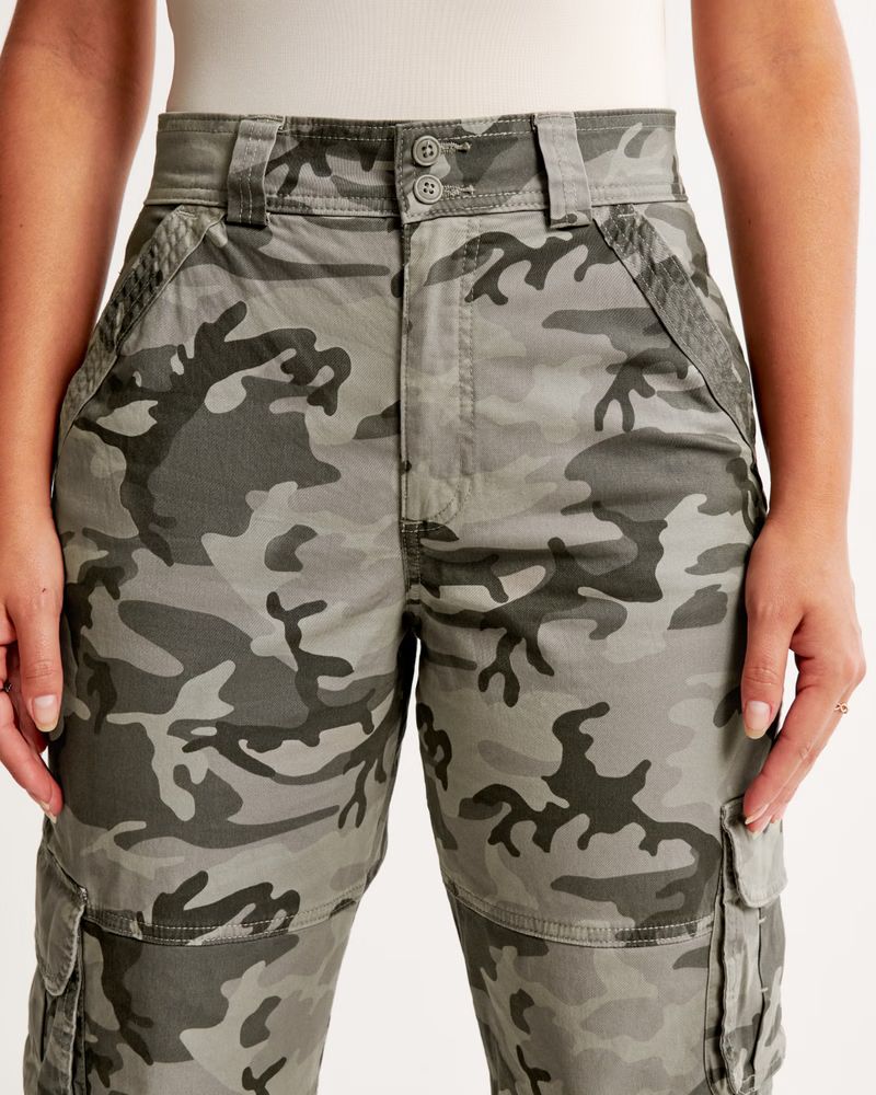 Curve Love Relaxed Cargo Pant | Abercrombie & Fitch (US)