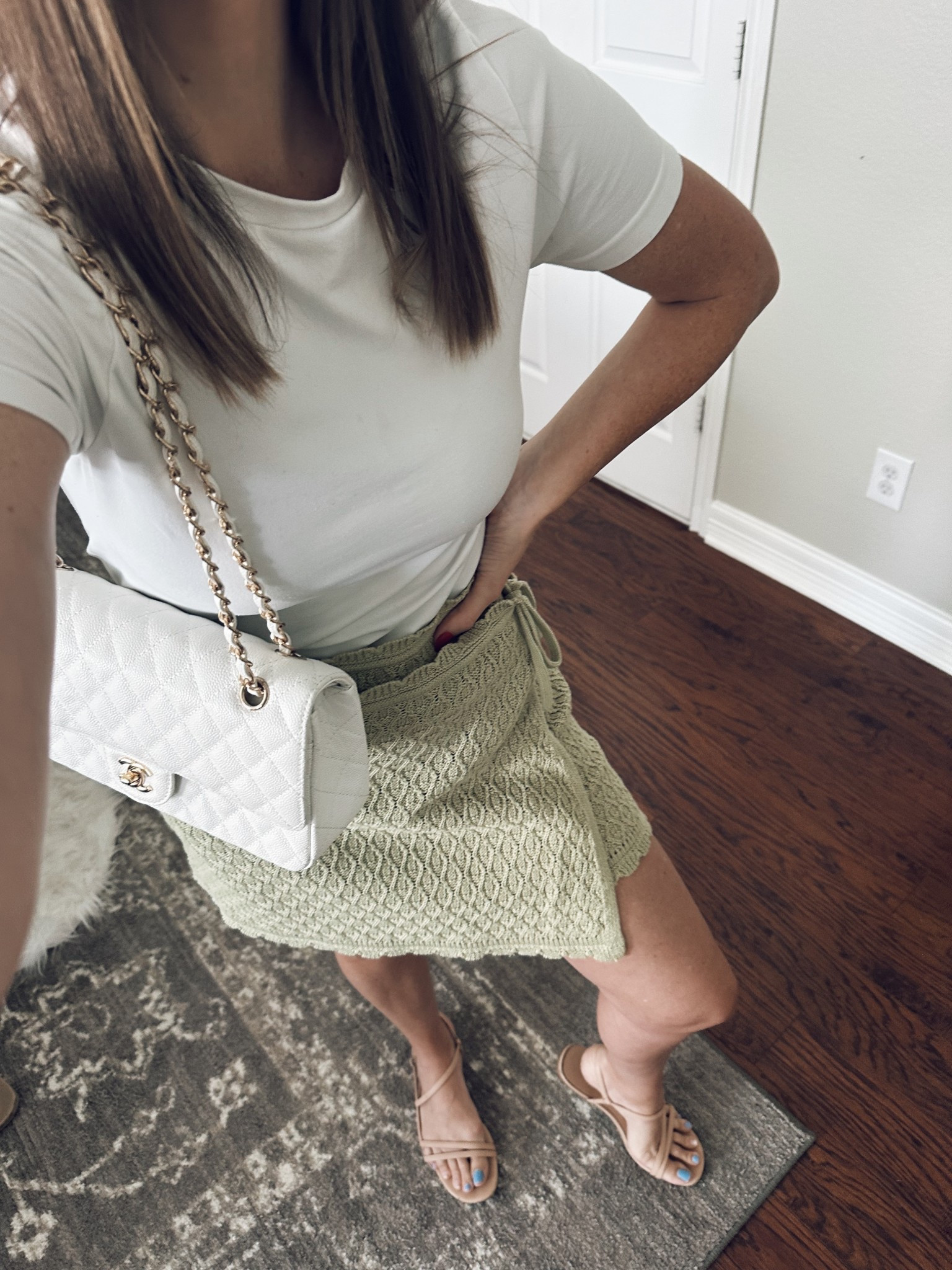 Pre-fall date night outfit. Drape a denim or suede jacket over your shoulders and voila

Pre-fall, fall date night, date night outfit, girls night, fall outfit idea 

#LTKStyleTip #LTKSaleAlert #LTKFindsUnder50