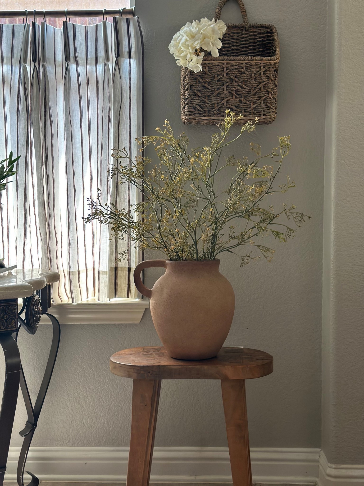 Happy Thursday! Hope everyone has a wonderful day! 💜💜💜

#LTKHome #LTKSeasonal