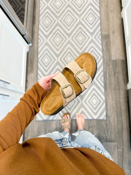 Check out my great Target find.  Such a great sandal for Spring and Summer.  They come in black too.  Grab a pair before they sell out!

//
Target women’s sandals
Women’s sandals 
Birkenstock sandals 
Women’s Birkenstock sandals 

#LTKfindsunder50 #LTKshoecrush #LTKstyletip