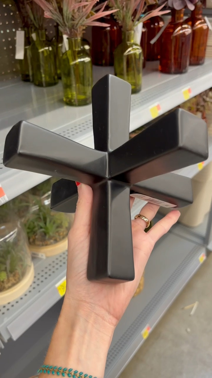 “🍂✨ Fall vibes on a budget! Comment ‘DROP’ for the link to this new decor drop – almost everything is under $20! 🍁🛒 #FallFinds #BudgetDecor #SeasonalStyle”

#LTKSaleAlert #LTKSeasonal #LTKHome