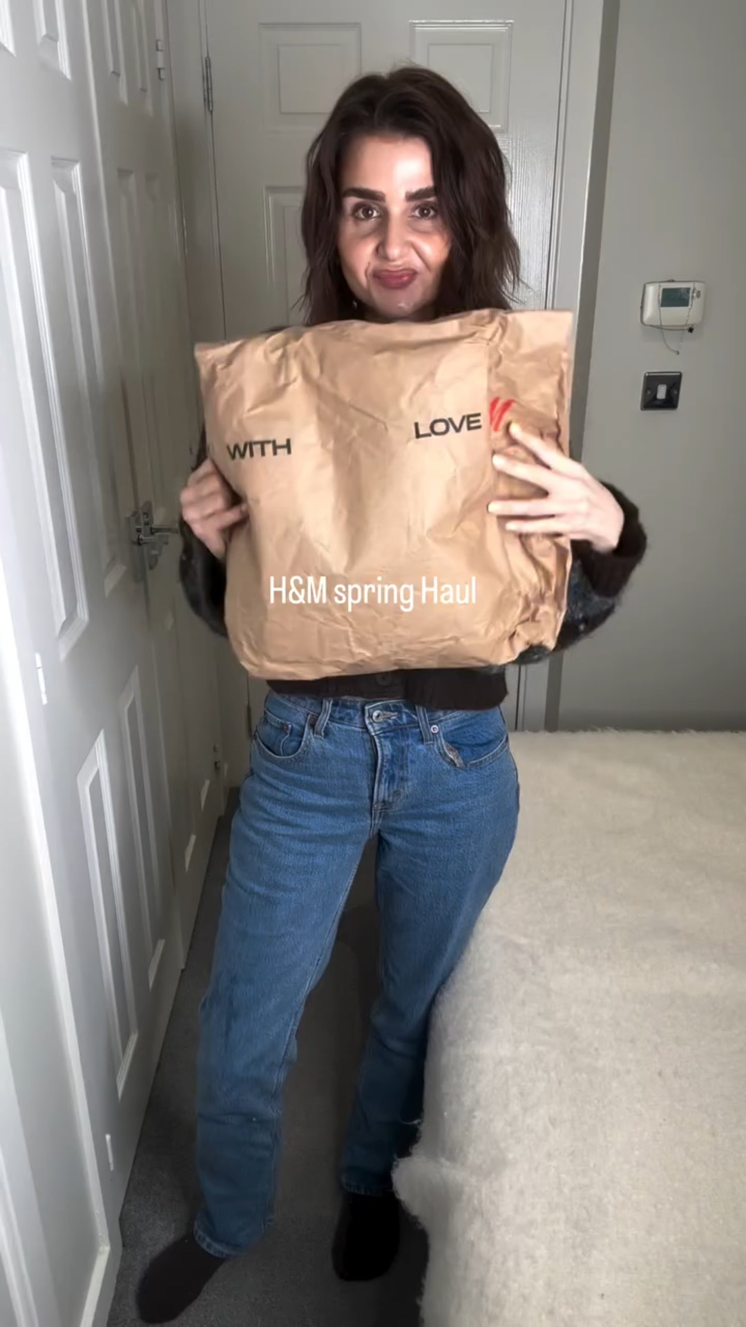 I'm fully manifesting Spring now , and needed a few key pieces in my wardrobe for the warmer weather.

This year I'm trying to walk away from impulsive buying , following trends/ viral items and purchasing outfits. The end goal is to have a fully functioning year round capsule wardrobe!! 

@hm 

#hm #hmhaul #springfashion

#LTKFashionMonth #LTKuk #LTKspring