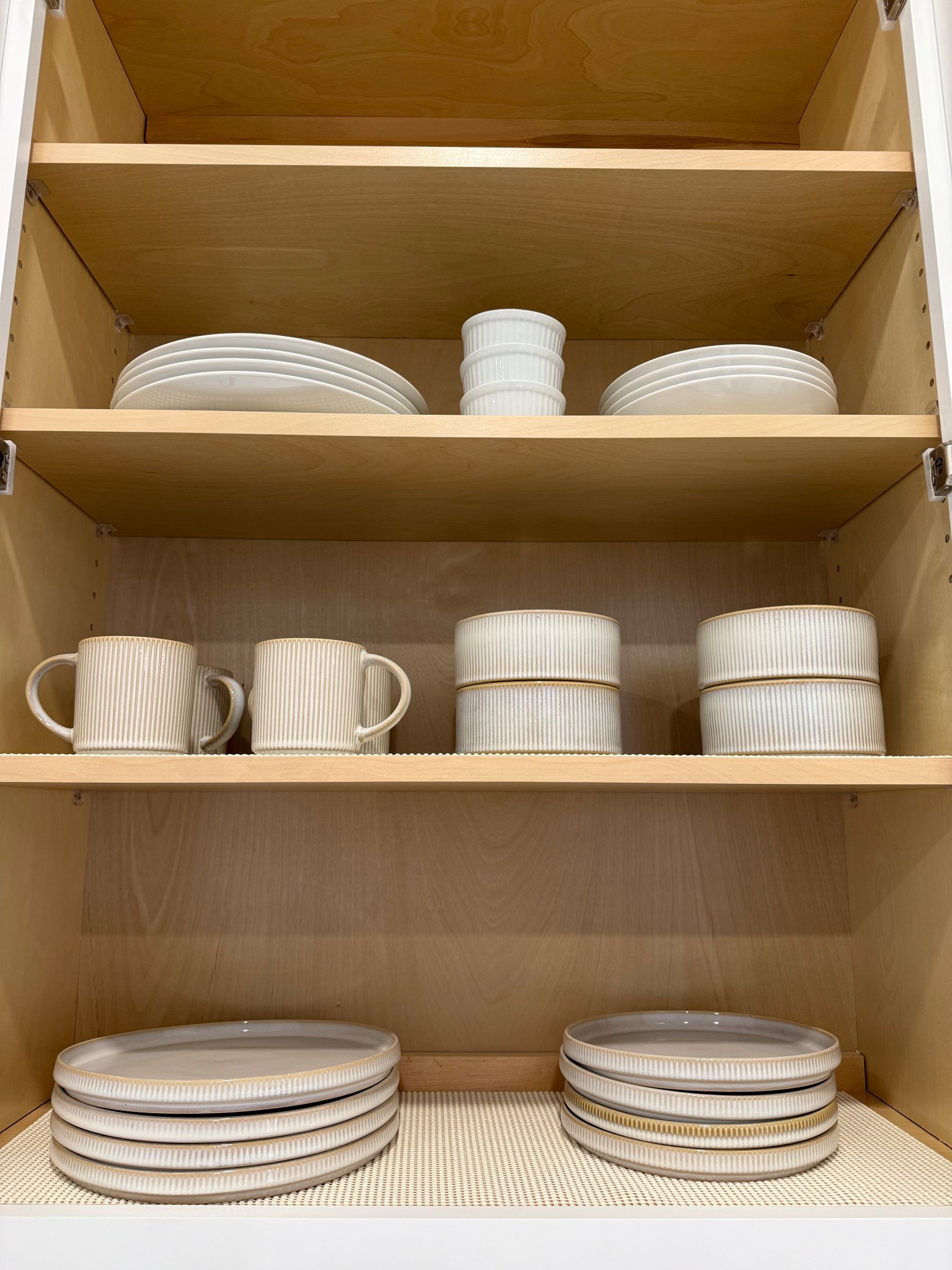 My favorite dish set from amazon! They’re so pretty 💕

#LTKSaleAlert #LTKFindsUnder100 #LTKHome