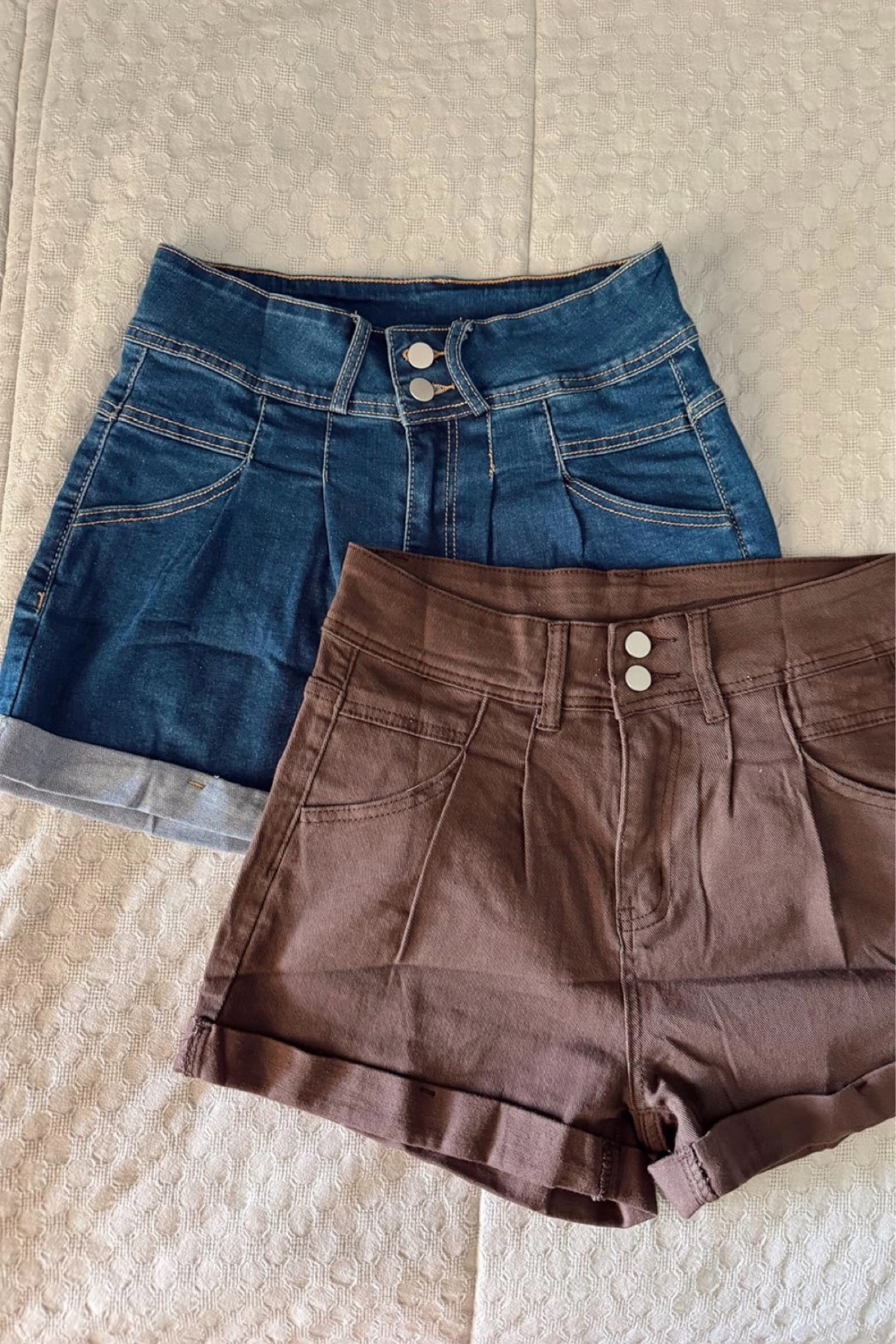 The cutest vintage shorts

#LTKootd #LTKmomlife #LTKdayinmylife