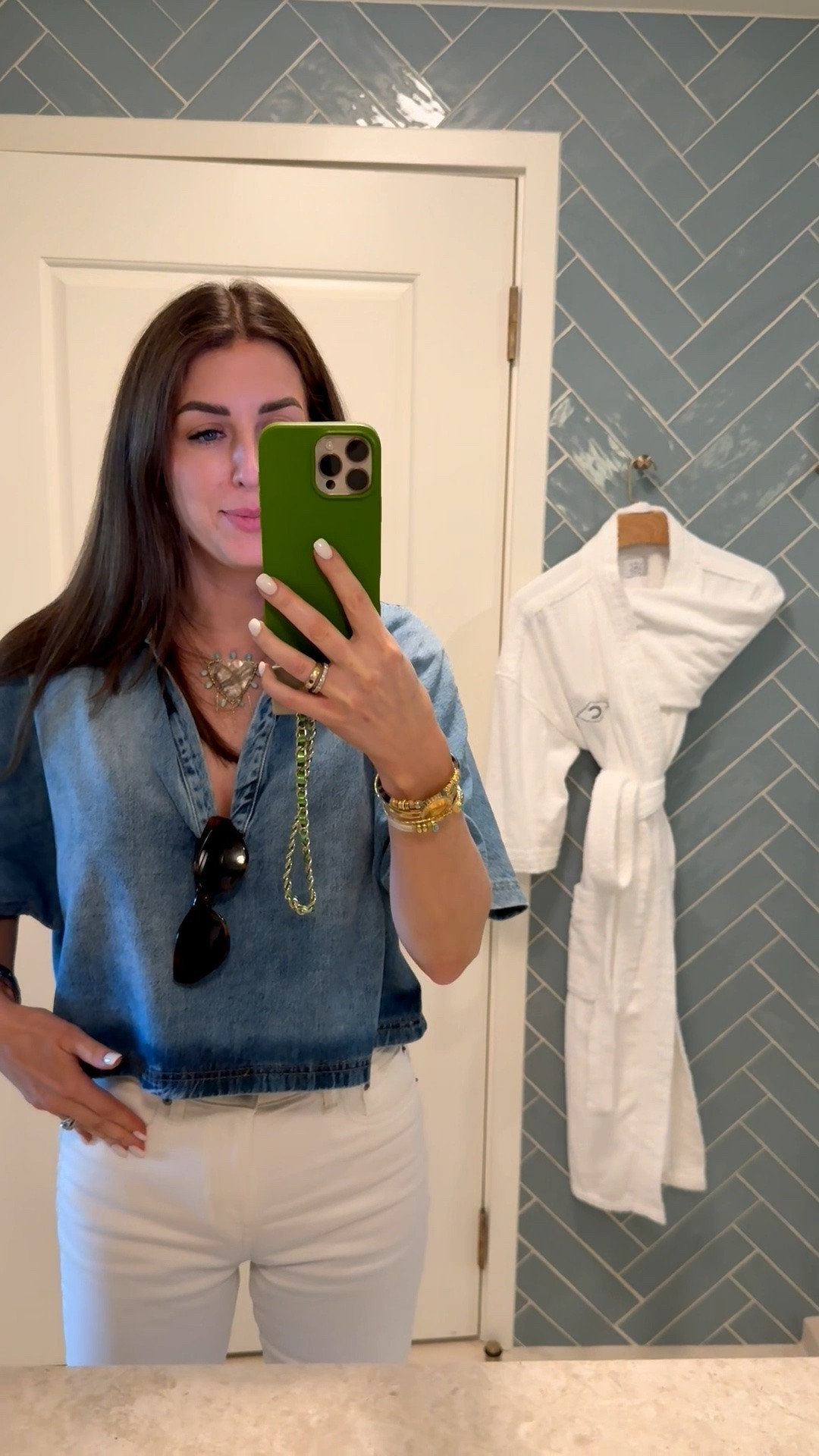 I’m wearing a small in the top and my treat to size 26 in the white denim. I did have the pockets sewn shut like I always do and then the necklace is a splurge. It is on loan to me from my Dezigner friend. She let me borrow things to wear and show you guys. I do have a discount code though for you. JCATHELL15