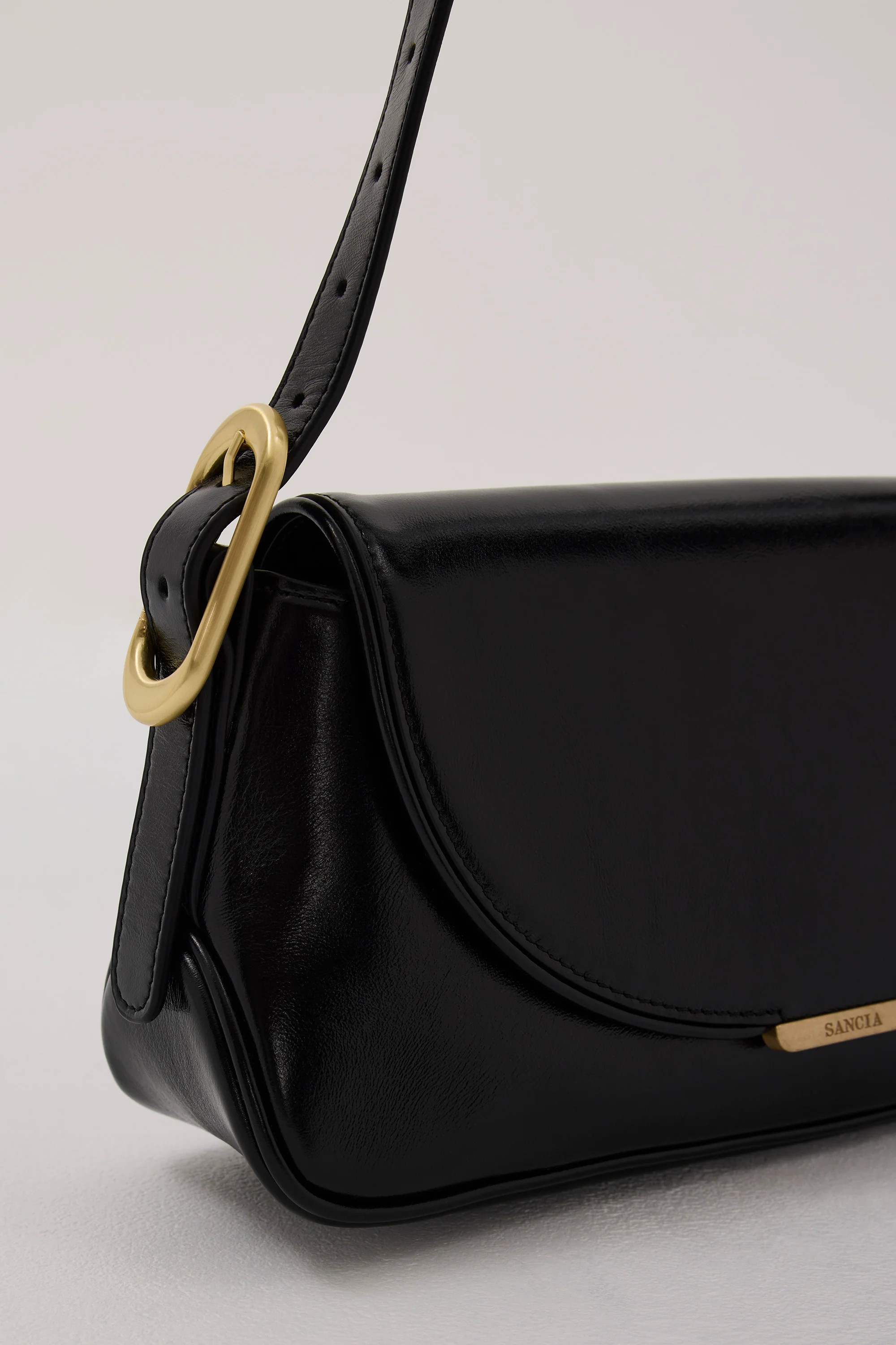 SANCIA THE BLACK PAMELA BAG | DISSH