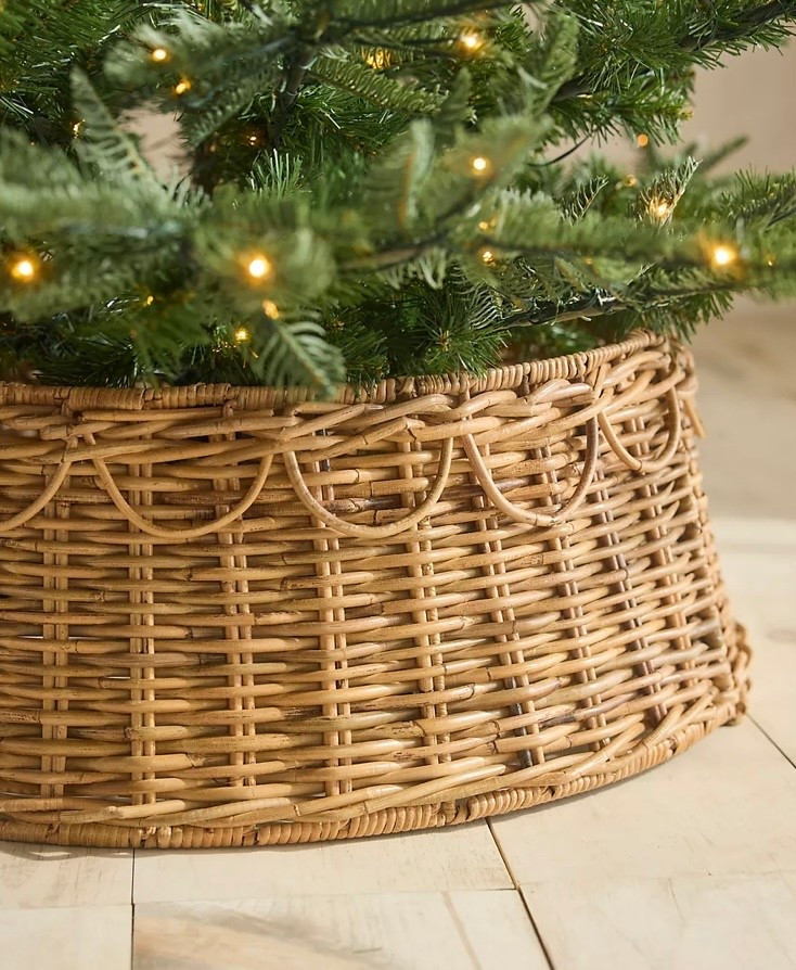 Scalloped Rattan Tree Collar

#LTKHoliday #LTKHome #LTKStyleTip