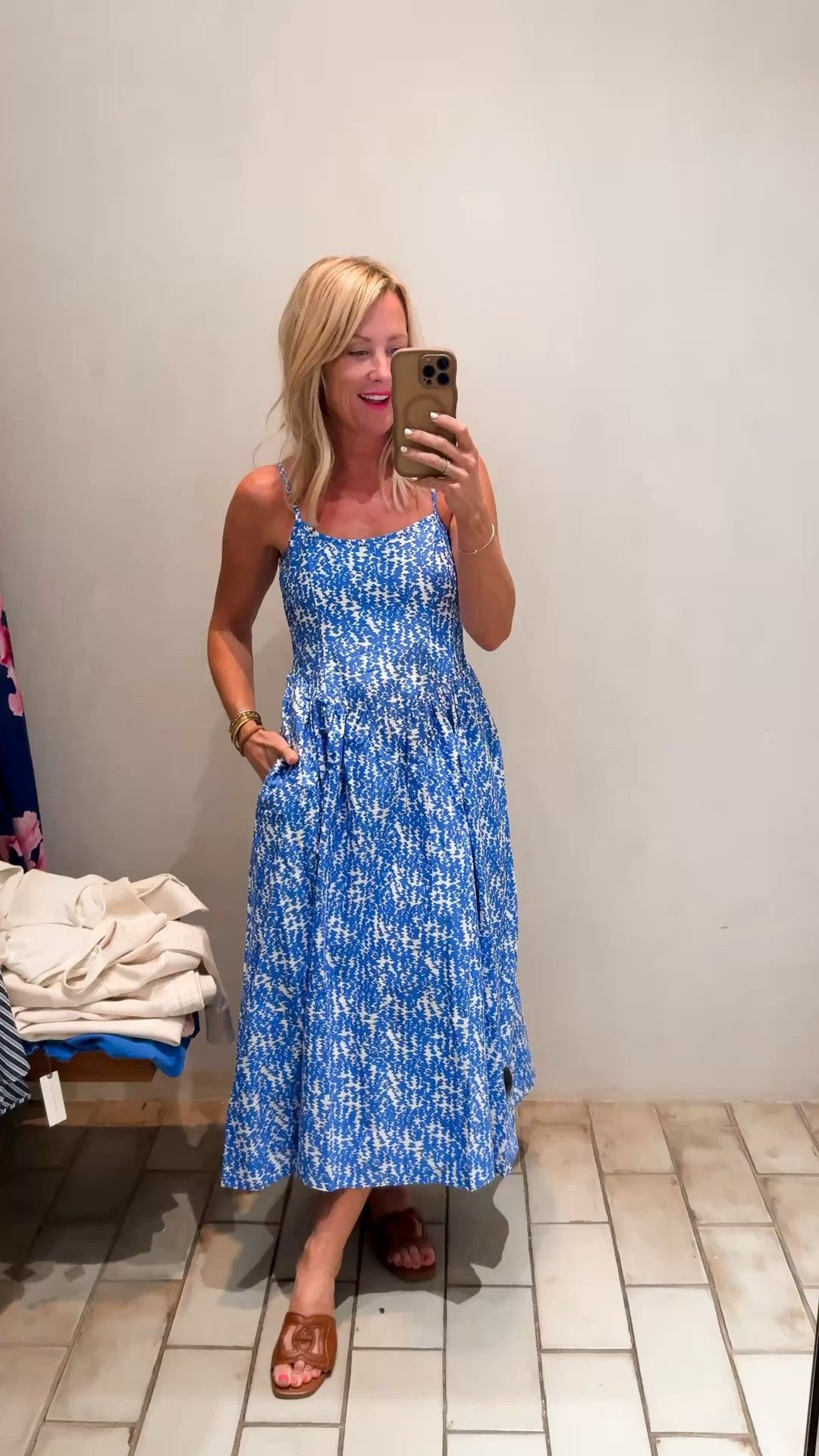Yall know I go crazy for a blue & white dress! This one is so flattering.
Dress: XS

#LTKSeasonal #LTKootd #LTKOver40