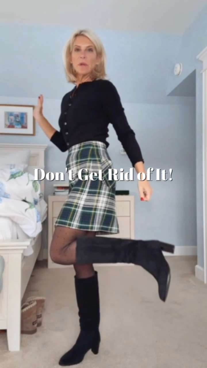 People always say, "if you don't wear it after two years, get rid of it!" I don't believe that at all! 

 

#LTKHoliday #LTKgrwm #LTKootd