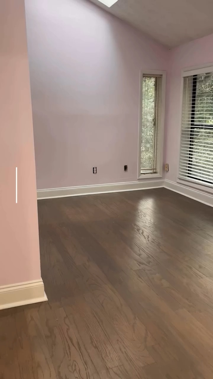 Decorating my dream home cake studio! 🔨💗 
Part 2: cleaning and painting the space! Follow my bakery page @naebakerbae 🧁
♡ 
♡
♡
#roomdecor #paintingwalls #valspar #valsparpaint #bedroomtransformation #paintingprocess #interiordesign #roomtouraesthetic #cakedecorating #cakeroom #cakestudio #sherwinwilliams #paintingtutorial #painting #paintingwall