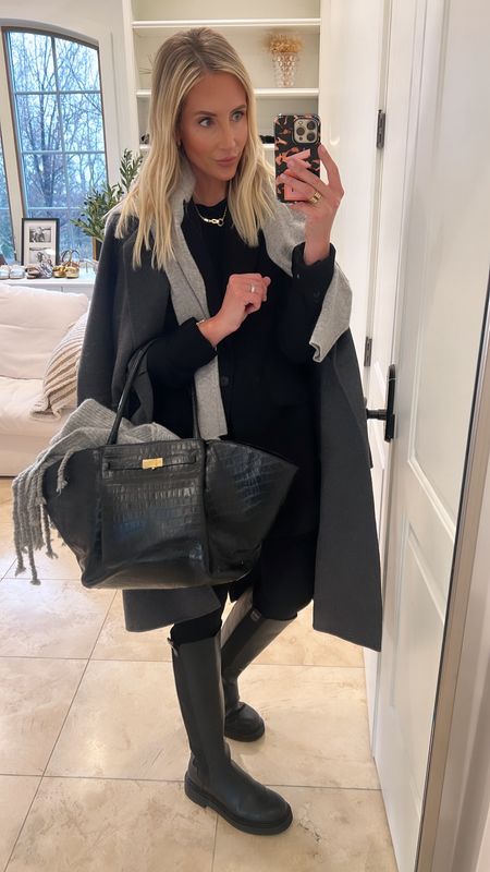 Shopped my closet for an easy monochrome outfit for my son’s performance today. 


Monochrome ootd. 
Grey wool jacket
Black blazer
Black boots
Black tote
Black pants 

#LTKfindsunder100 #LTKtravel #LTKstyletip