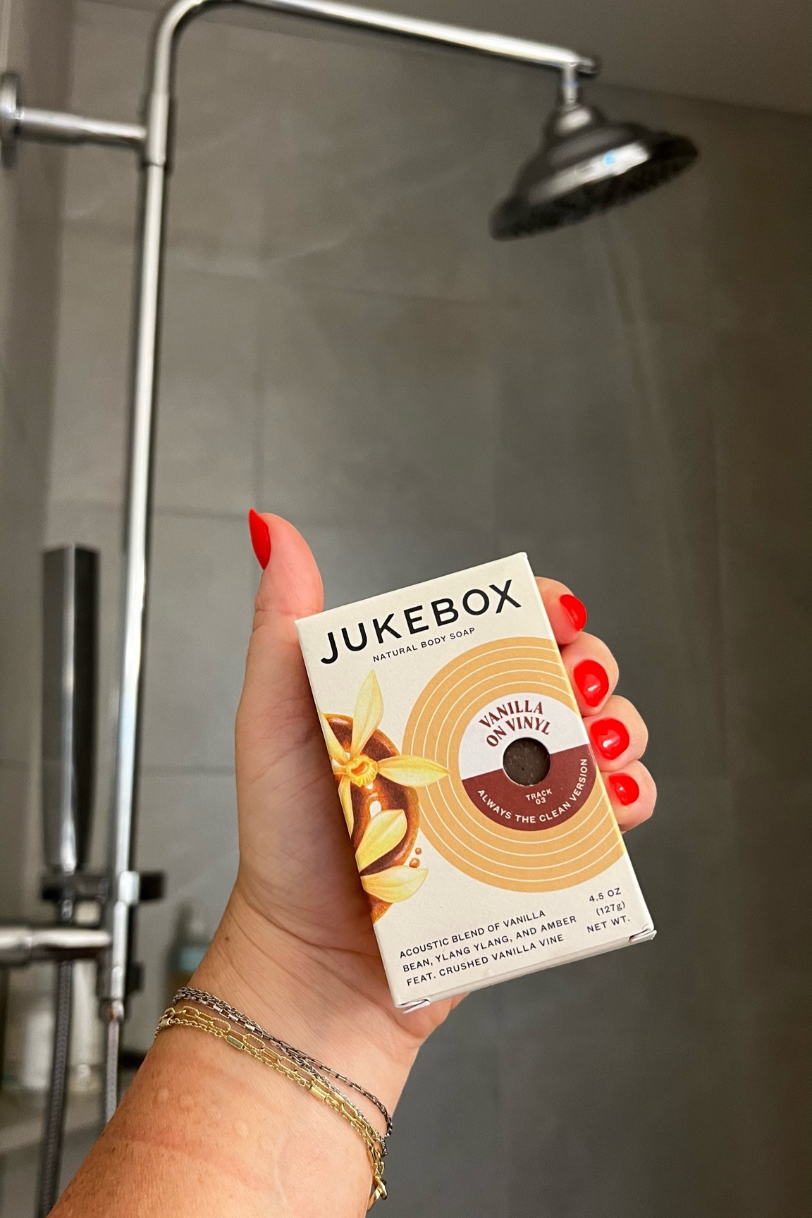 WHEN I TELL YOU I AM OBSESSED WITH JUKEBOX 🧼

#LTKFitness #LTKActive #LTKBeauty