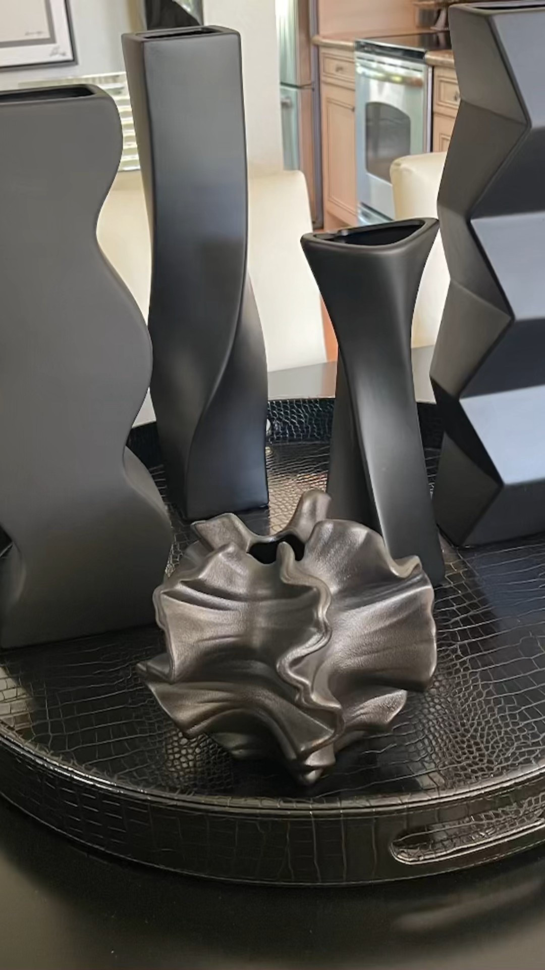 BUDGET FRIENDLY accessories that look HIGH END are a MUST HAVE!

#LTKSaleAlert #LTKFindsUnder100 #LTKHome