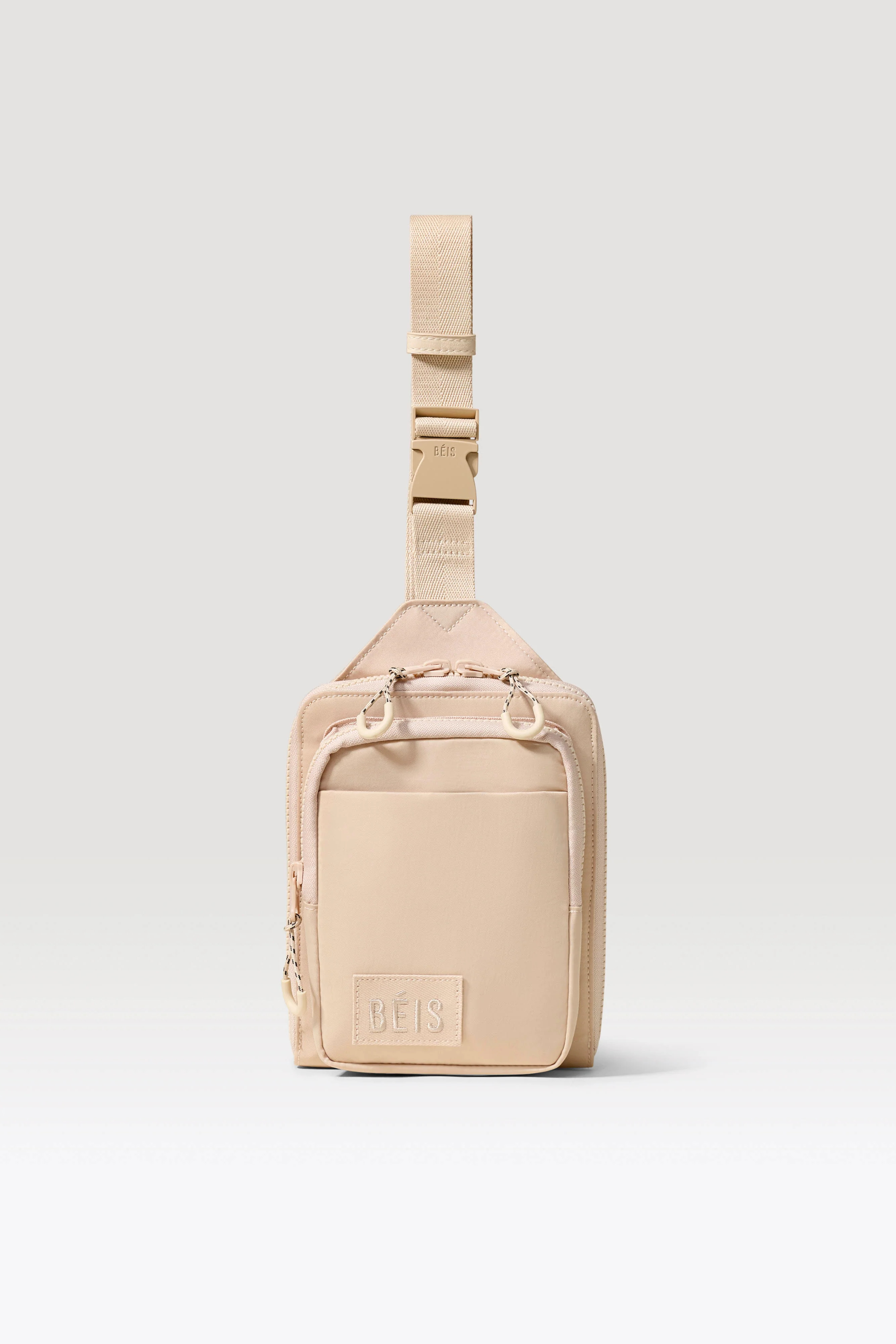 BÉIS 'The Sport Sling' in Beige - Crossbody Athletic Gym Bag | BEIS