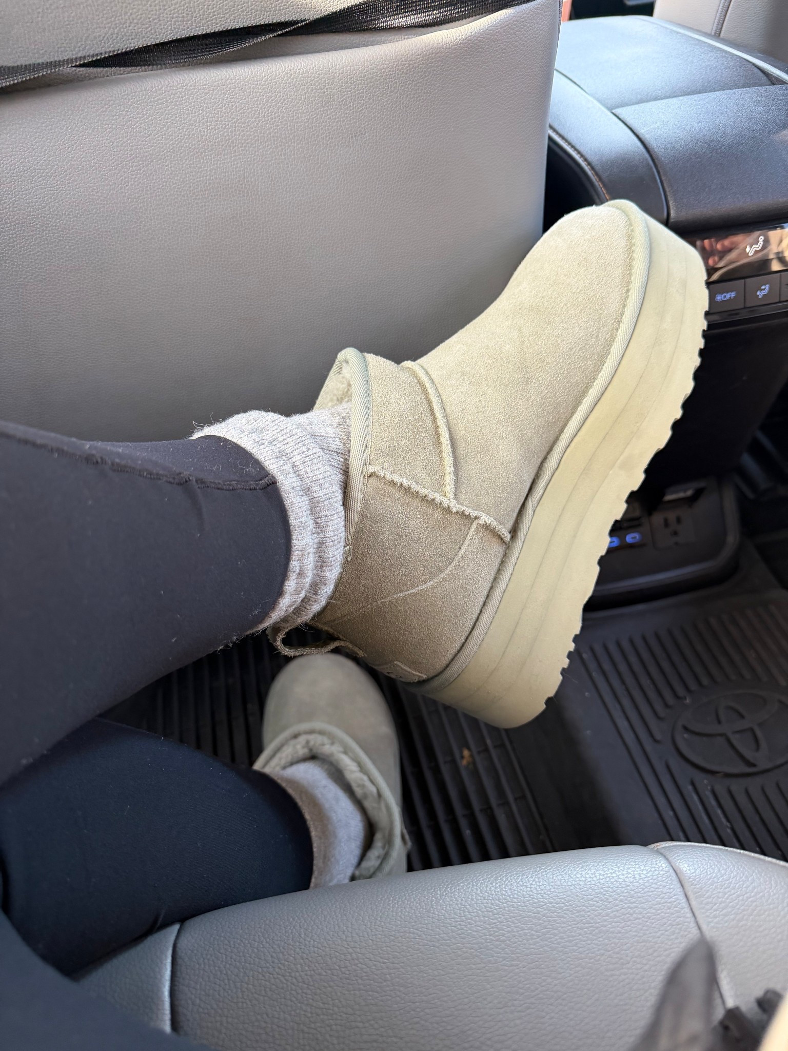 My NYC comfy & WARM shoe choice🧸🎄✨I size up in mine! This color is old but I linked the Amazon version! 

Ugg platforms / New York City travel / warm and cozy / Holley Gabrielle 

#LTKootd #LTKHoliday #LTKTravel