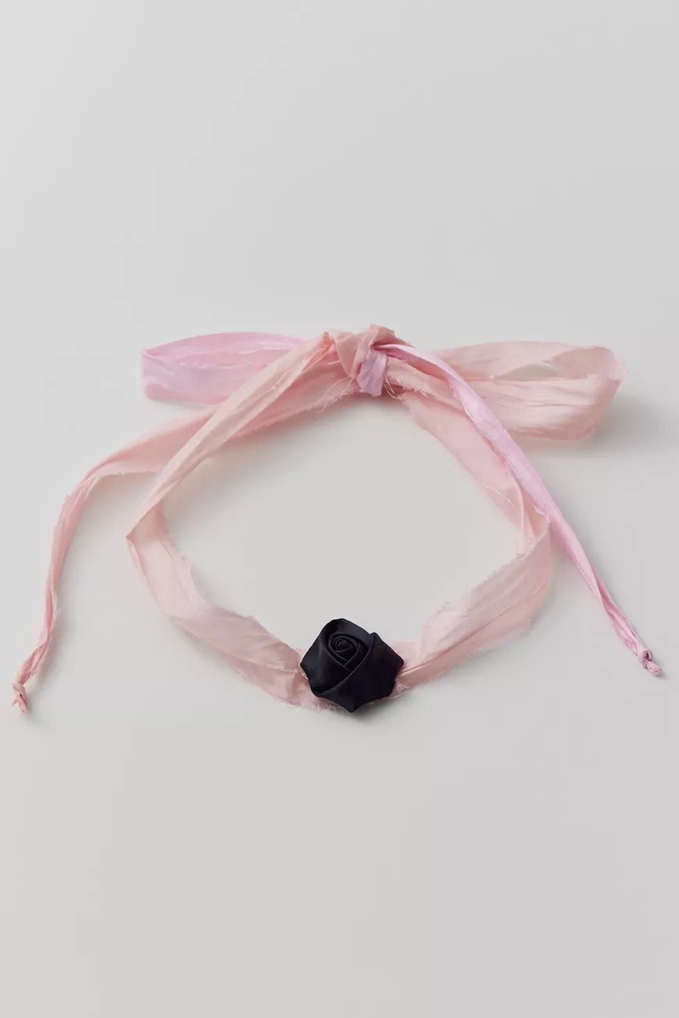Frasier Sterling Rosebud Silk Ribbon Choker Necklace | Urban Outfitters (US and RoW)