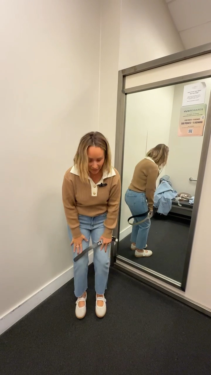 When you want to look put-together but still eat all the sides 😌
These LOFT petite jeans are comfy and flattering — perfect for a casual Thanksgiving at home.

#LTKPetite #LTKParties #LTKHoliday