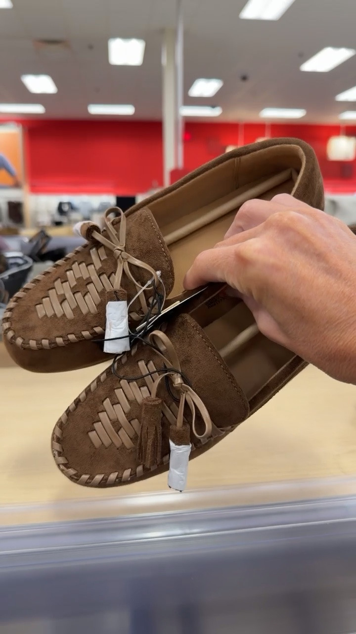 Target fall shoes 😍😍✨ had to snag them all 👏

#LTKSeasonal #LTKootd #LTKdayinmylife