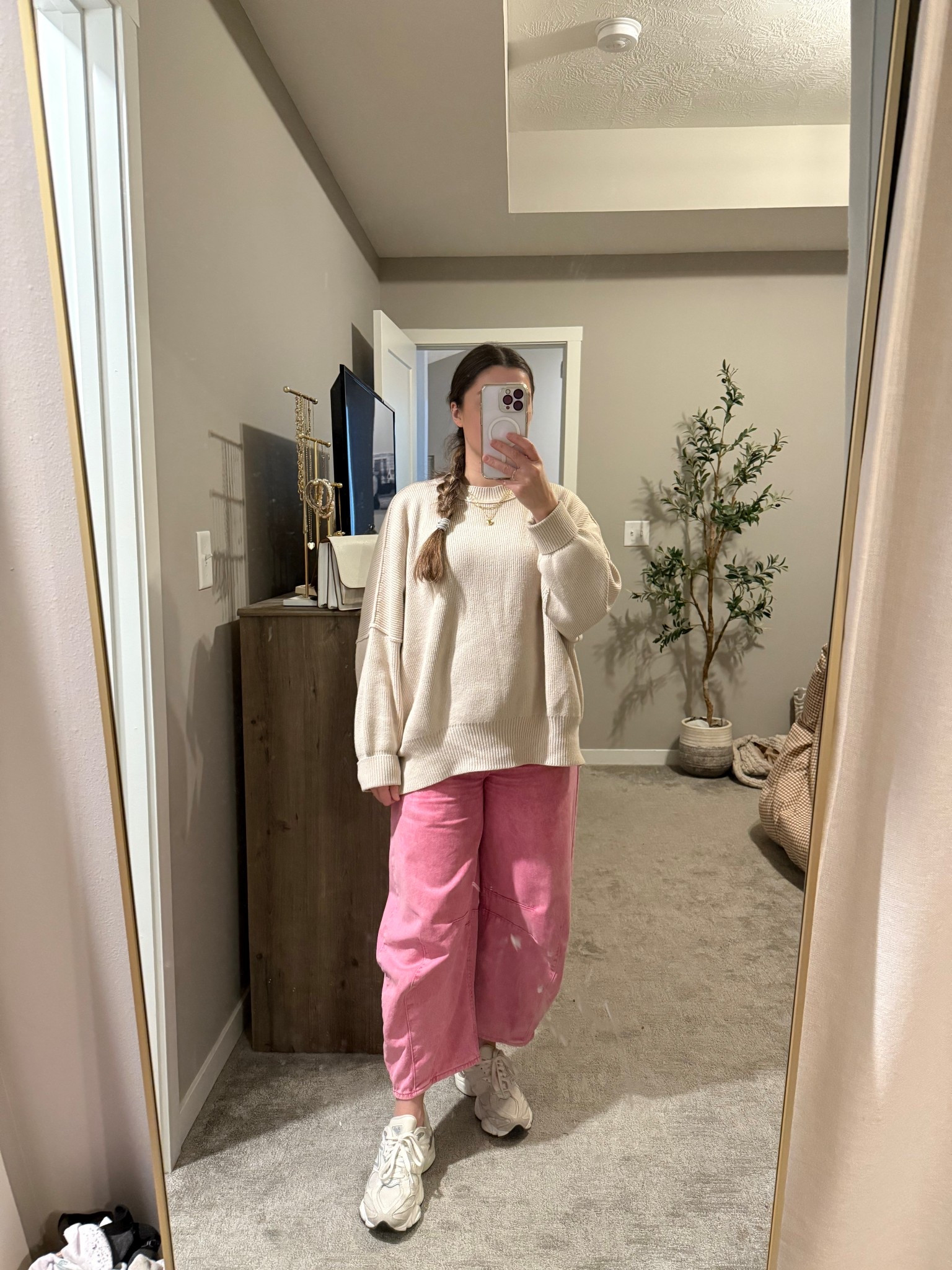 Outfit is on sale! 

Barrel jeans true to size, wearing Xs petite

Sweater I’ve had for years and is great quality. Oversized and true to size, wearing Xs

Shoes are so comfy and true to size

Teacher outfit, ootd, winter outfit, simple outfit, free people. Gap, new balance, Ana Luisa, gold jewelry, gift ideas, stretchy pants, horseshoe jeans, chunky sweater, work outfit, casual outfits, casual Friday 



#LTKSeasonal #LTKSaleAlert #LTKootd