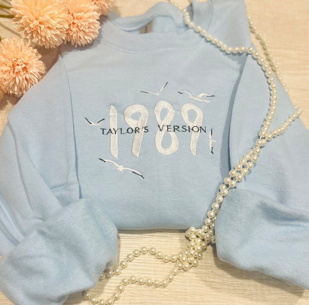 1989 Album Sweatshirt 1989 Embroidered Sweatshirt Christmas - Etsy | Etsy (US)