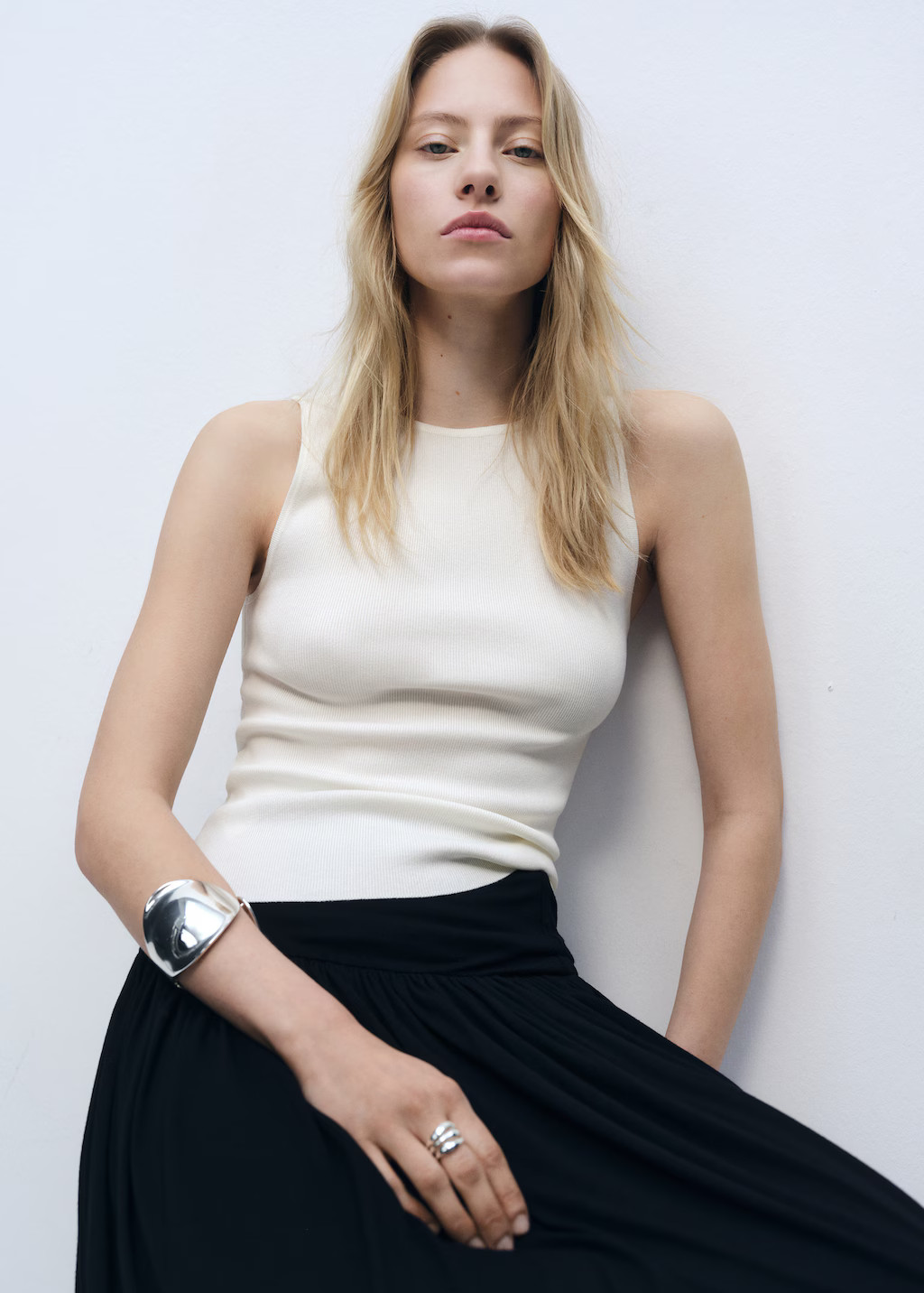 Gestricktes figurbetontes Top ohne Ärmel - Damen | MANGO Deutschland | Mango EU