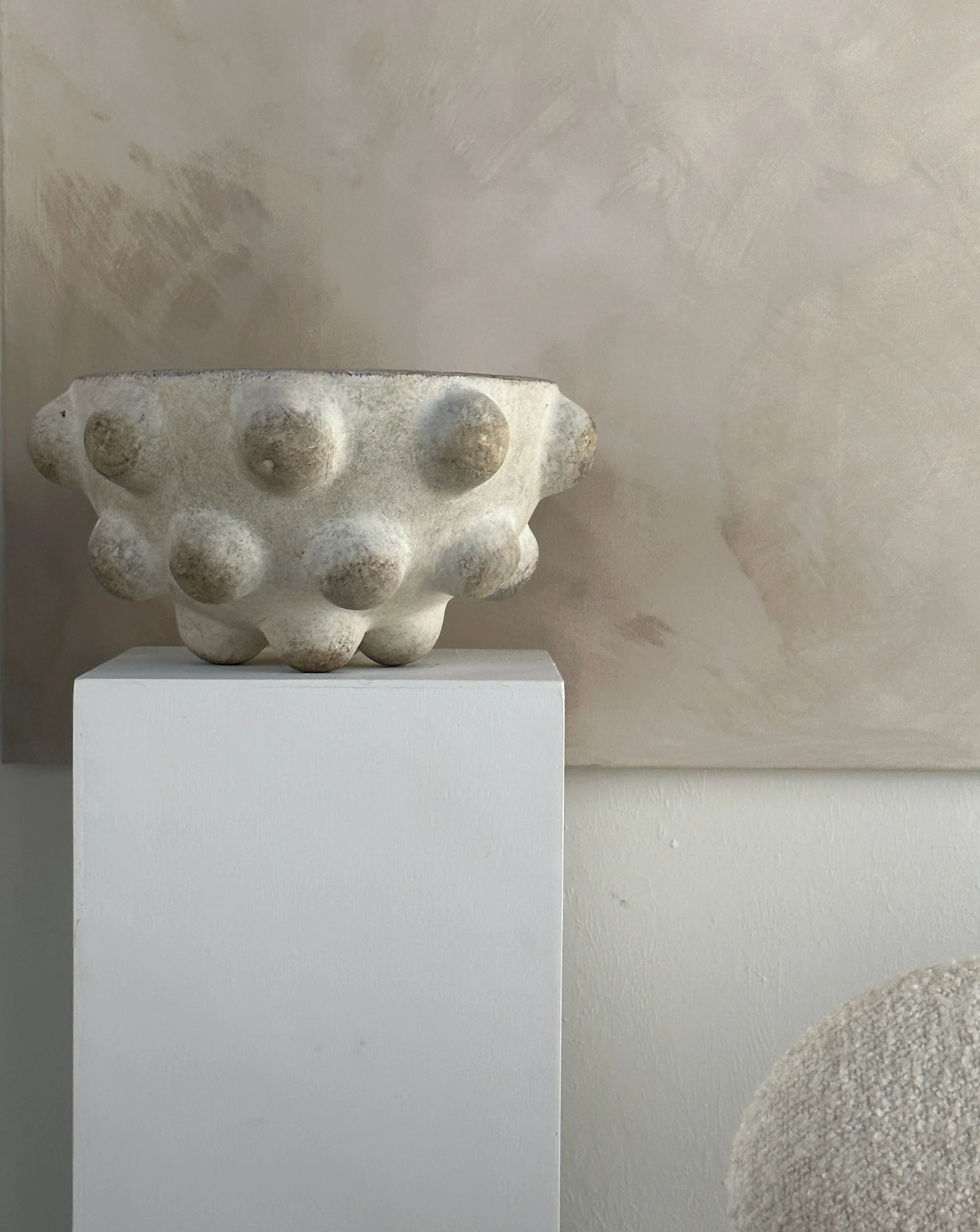 SCULPTURAL CLAY BOWL | Off-White Palette