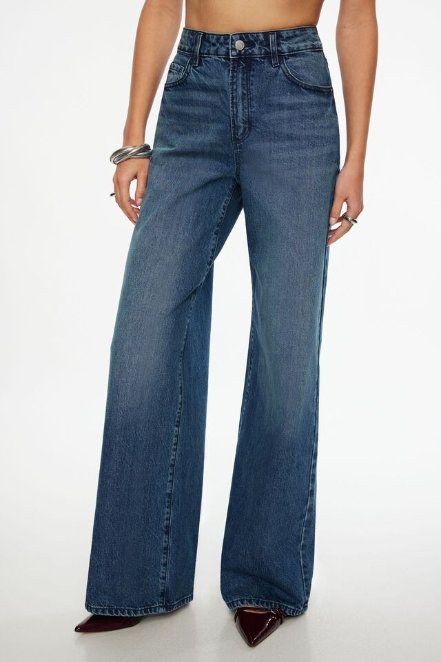 Chloe Ultra Wide Leg Jeans | Dynamite Clothing