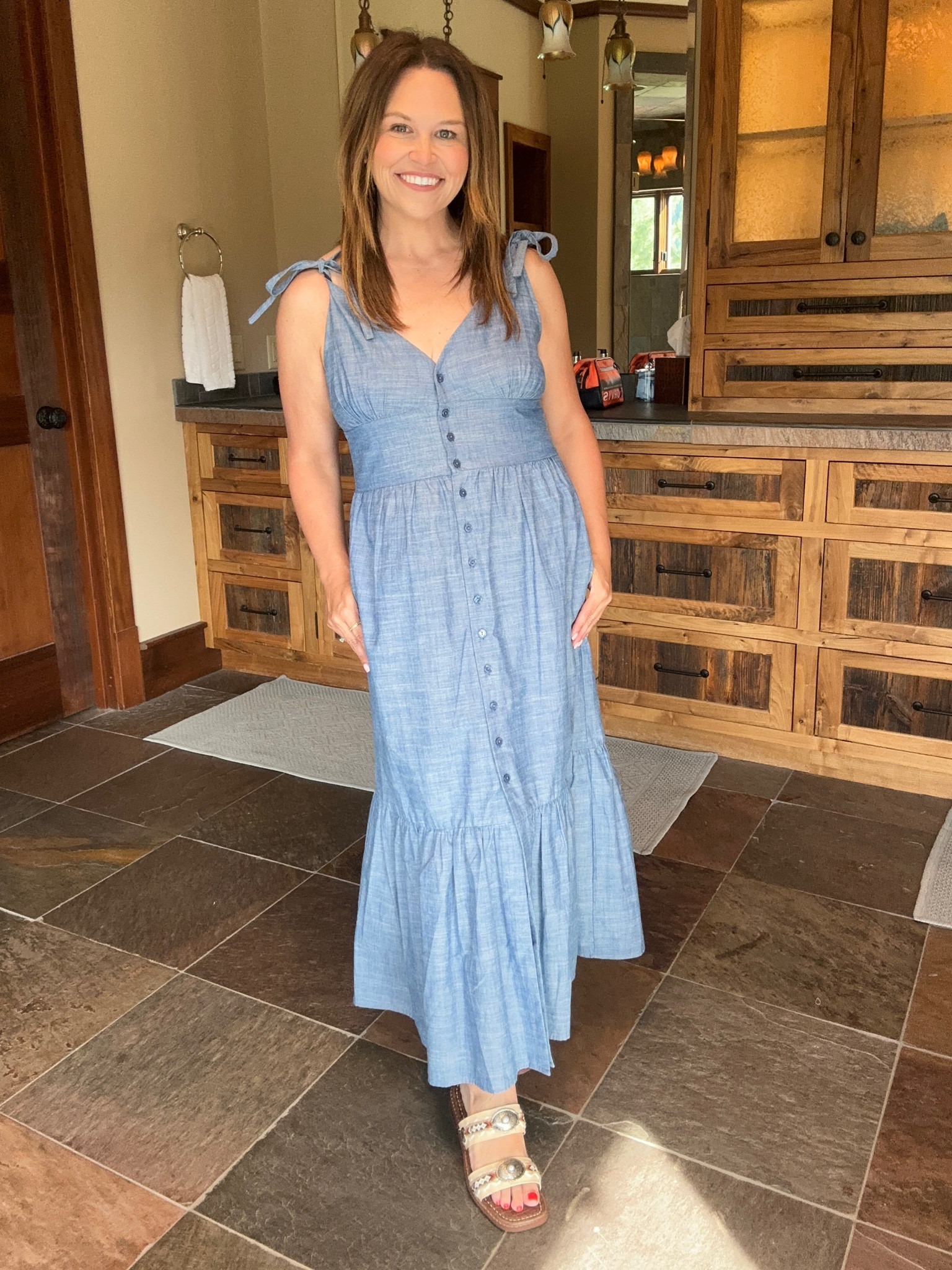 Dinner in the mountains! We have a chef preparing dinner for us at the villa! So went with cute, casual and comfy! Wearing a M in the dress! And I love these western sandals! Perfect for a mountain summer! 



#LTKTravel #LTKStyleTip #LTKFindsUnder100