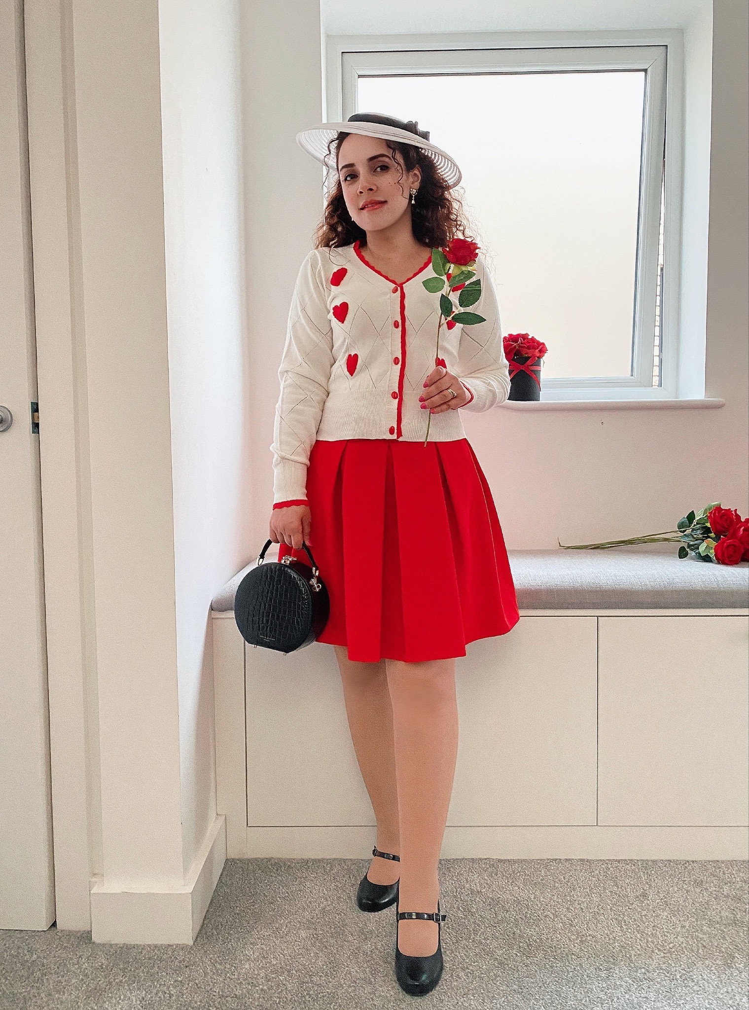 💘 Get date-ready in vintage style for V- Day 🥰

#valentinesdayoutfit #lookdeldia #classyfashion #ukfashionblogger #classicstyle #elegantoutfit #timelessfashion #femininestyle #fashiongals #fashionblogger #stylingtips #topfashiontrends #fashiondiary #pinterestgirl #styleinspo #galentinesoutfit #valentinesoutfit #romanticstyle #valentinesaesthetic #galentines #lovecore #cupidcore #vintagefashion #vintageglam #vintageinspired #oldhollywoodglamour #vintageaesthetic #pinupstyle

#LTKMostLoved #LTKstyletip #LTKeurope