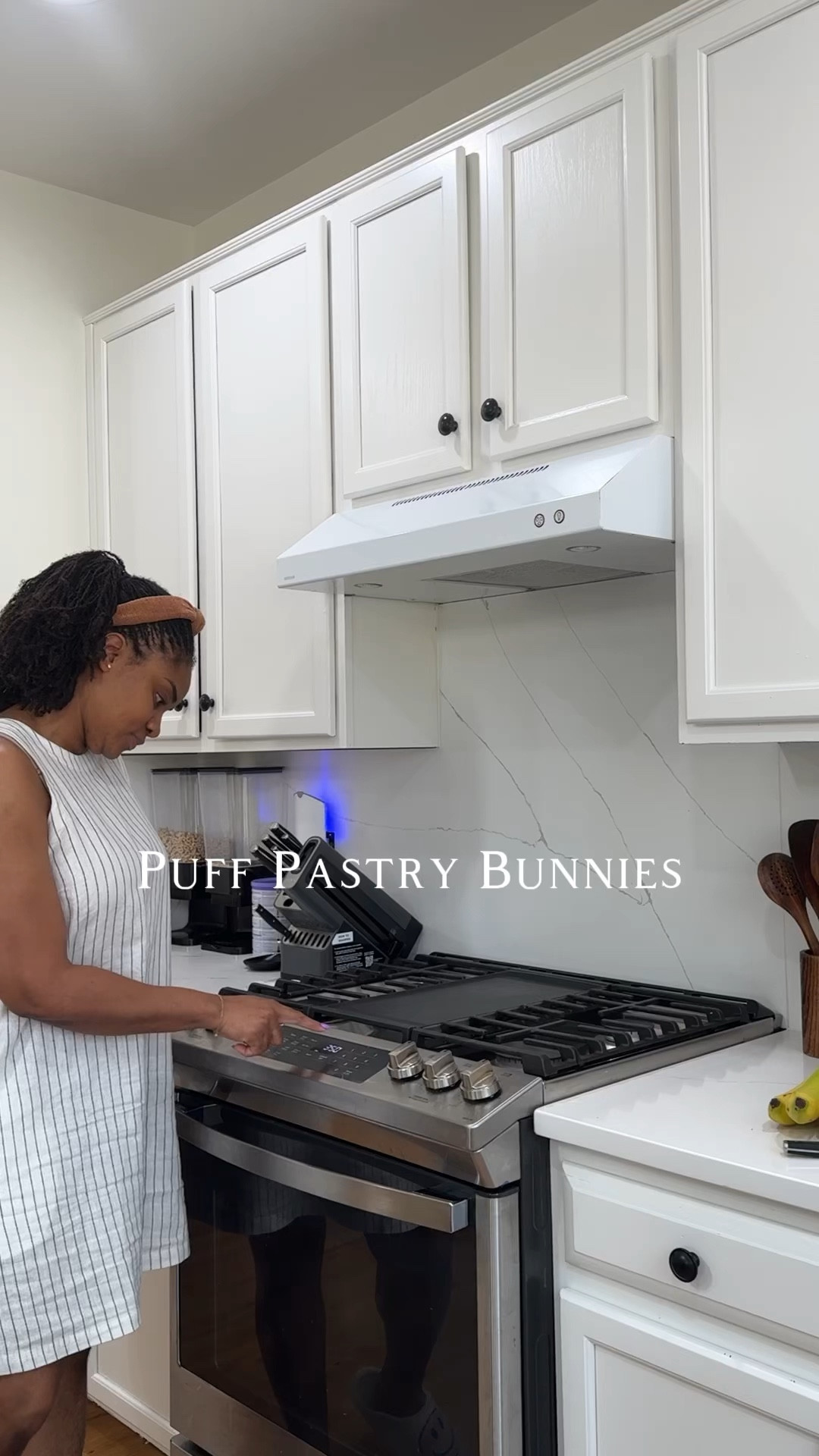 Literally the easiest dessert I’ve ever made and so delicious too #desserts #kitchentools #kitchenfinds

#LTKSeasonal #LTKVideo