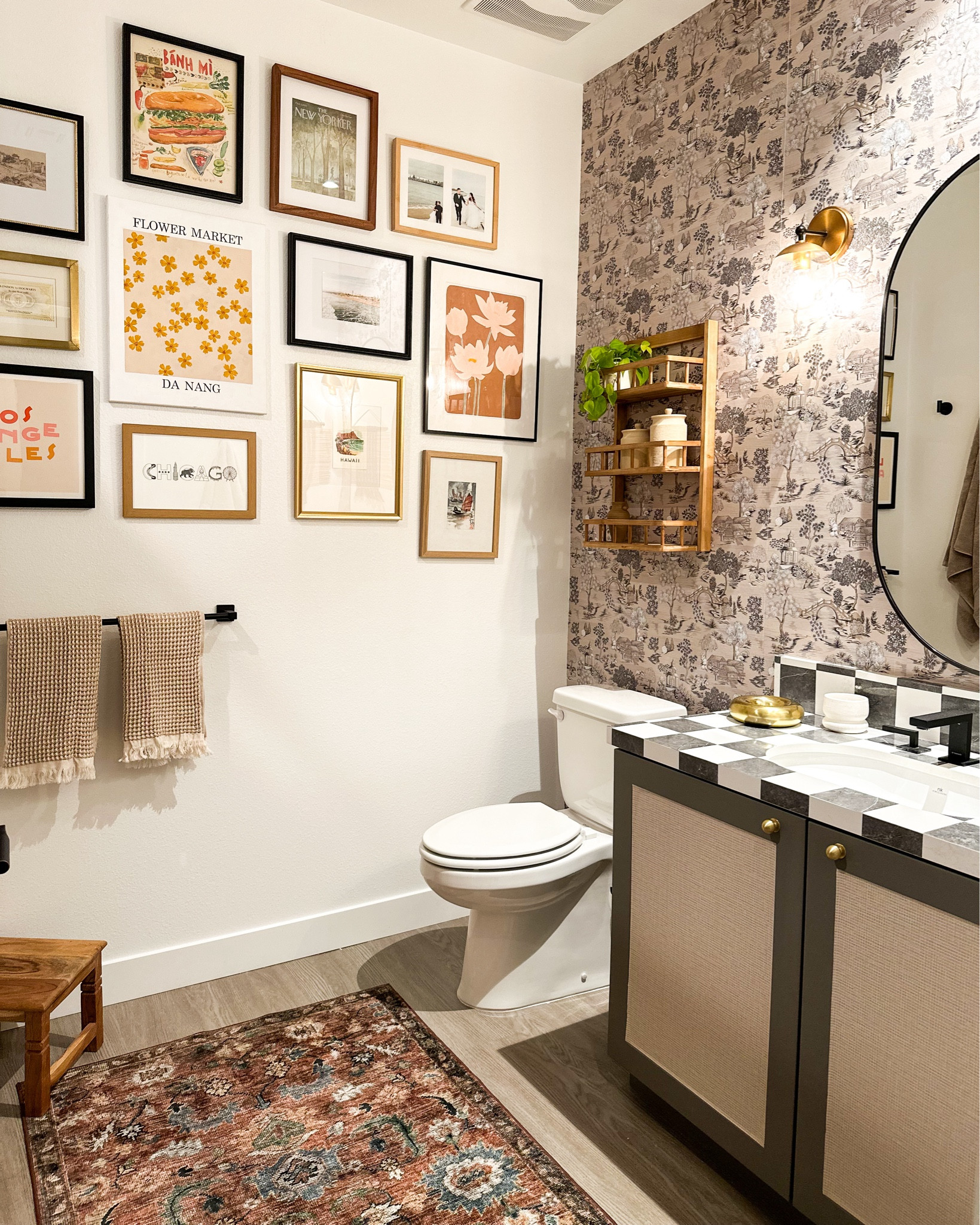 Bathroom makeover but make it renter friendly 😍

#LTKhome