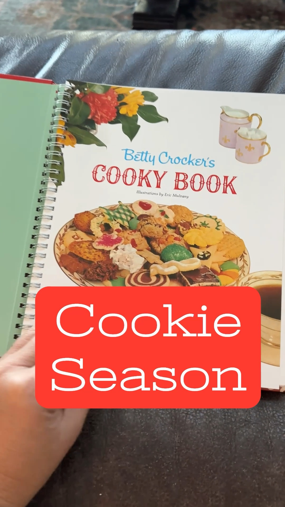 It’s Cookie Season!
🍪
A classic cookbook for new or experienced bakers. This makes the perfect hostess or sentimental gift, pair it with a seasonal tea towl, mixing bowl and spatula!


#LTKSeasonal #LTKHome