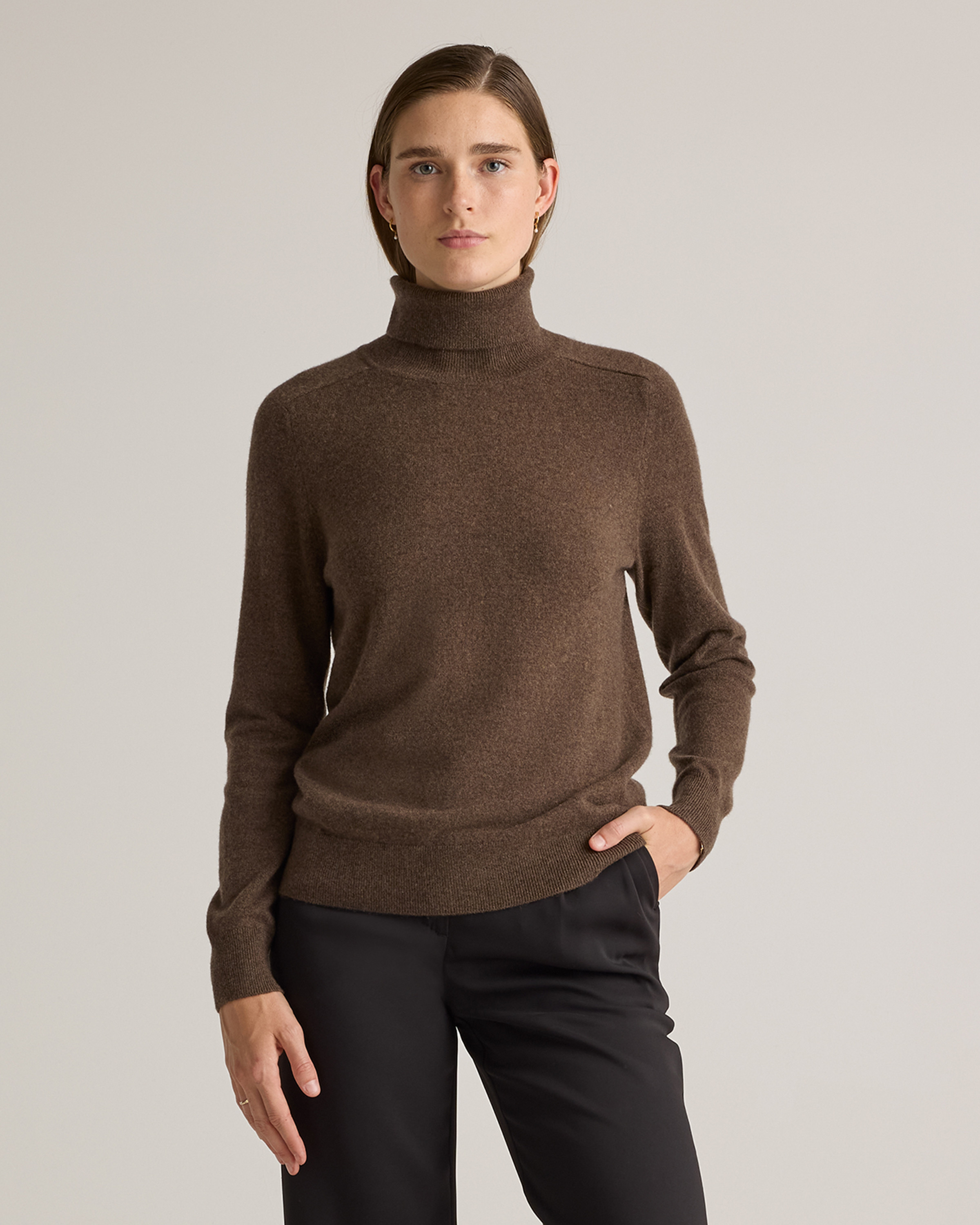 Quince | Women's Mongolian Cashmere Turtleneck Sweater in Brown, Size Small | Quince
